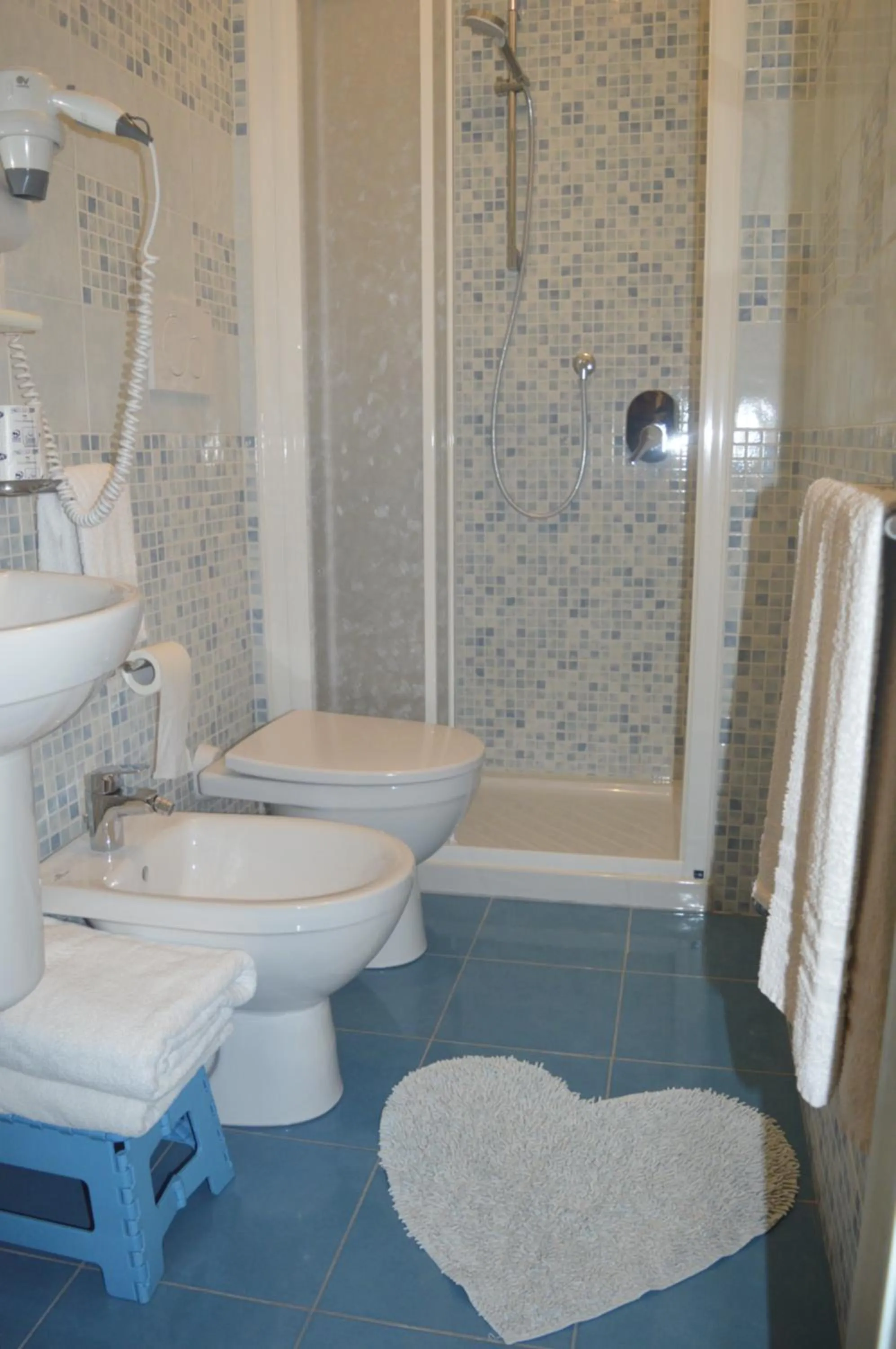 Bathroom in Hotel Svizzera