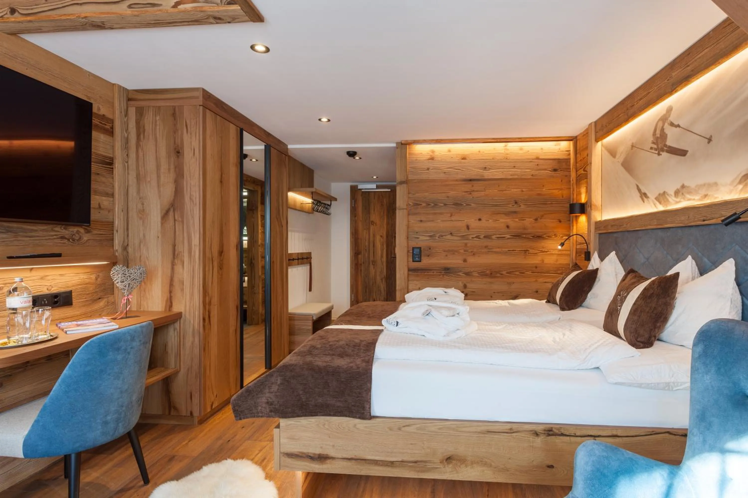 Photo of the whole room, Bed in Silvana Mountain Hotel