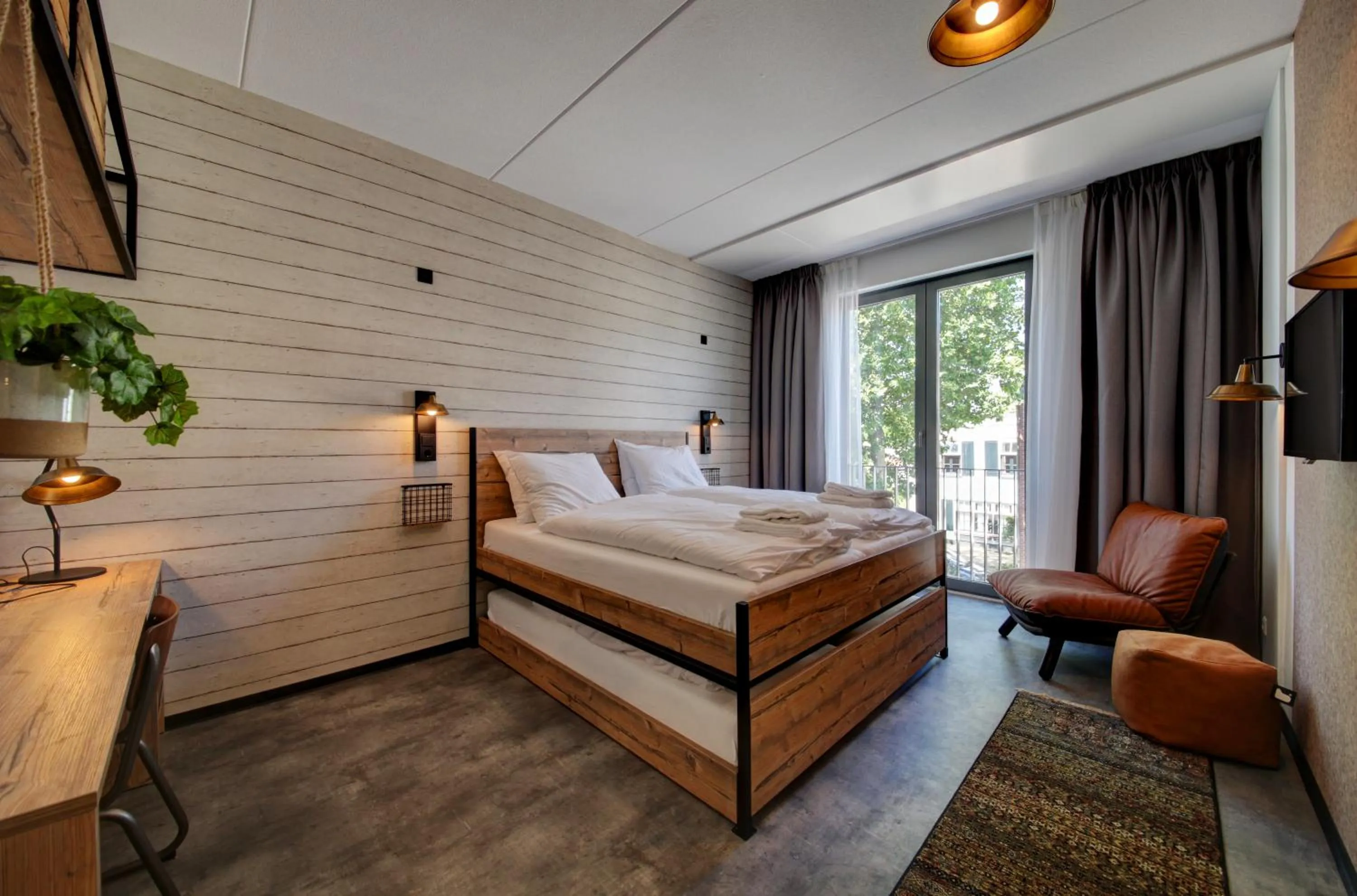 Photo of the whole room, Bed in GuestHouse Hotel Kaatsheuvel-Waalwijk