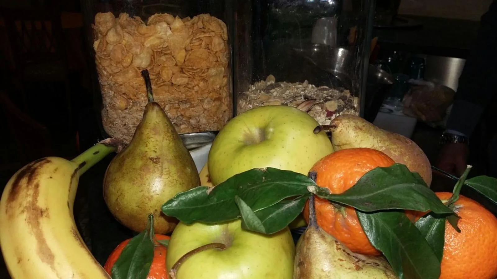 Restaurant/places to eat in Hotel Malaga