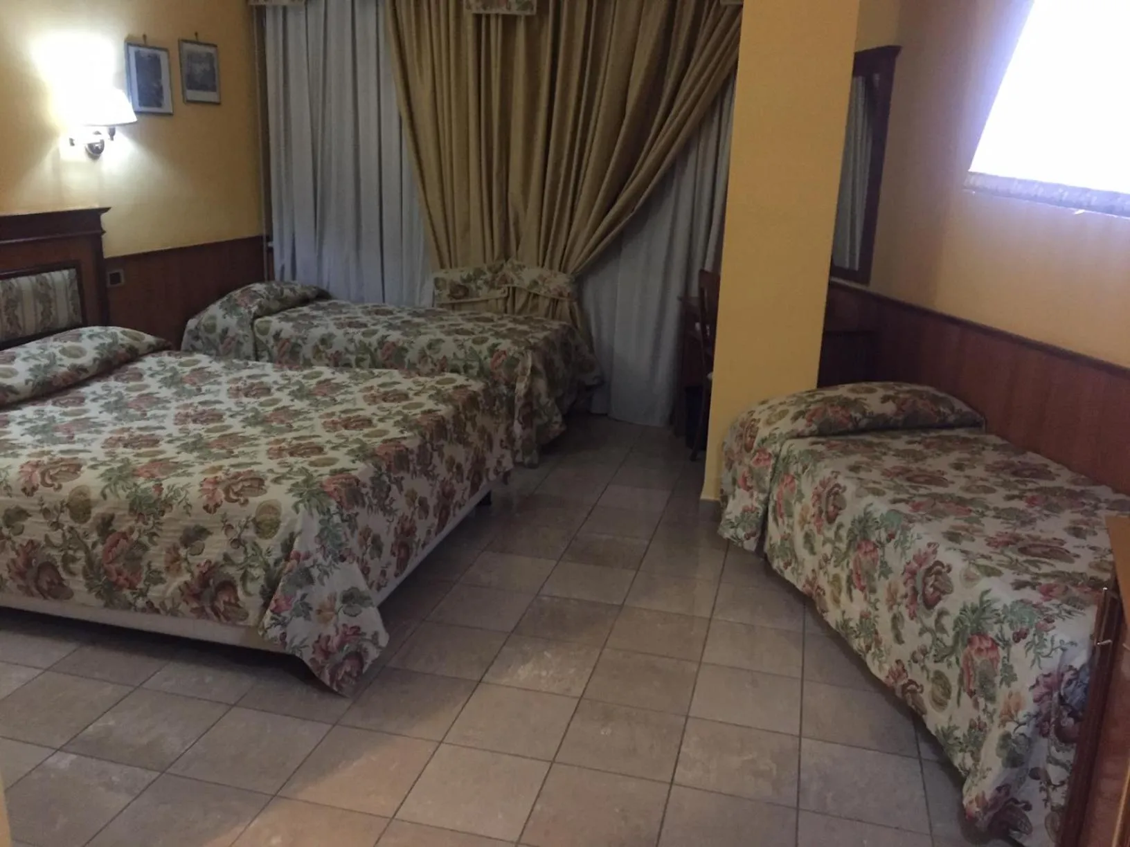 On site, Bed in Hotel Malaga