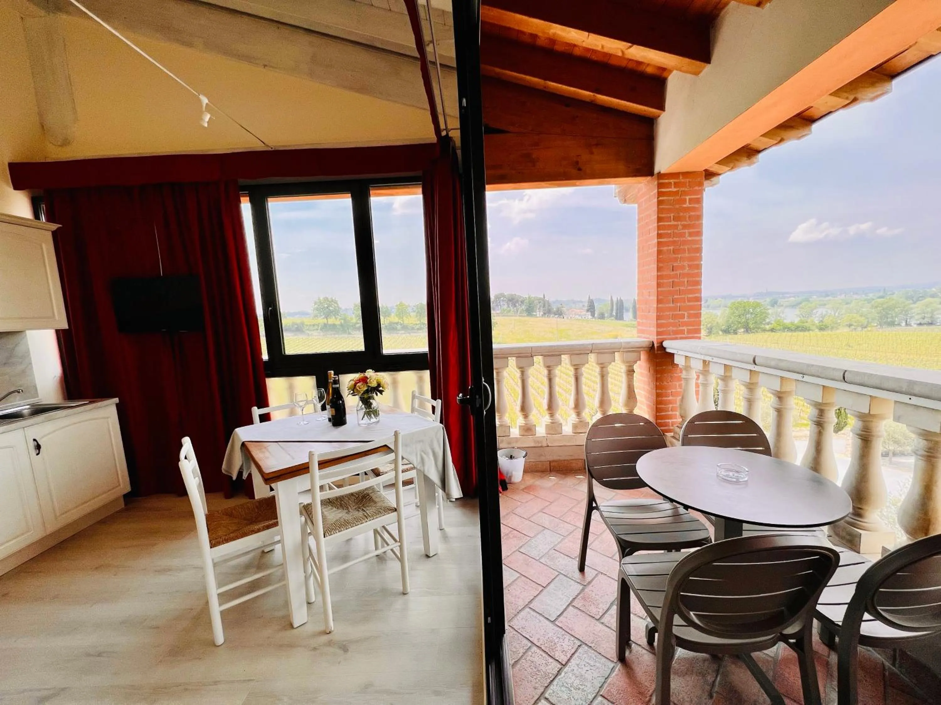 Balcony/Terrace in Bertoletta Village Apartments