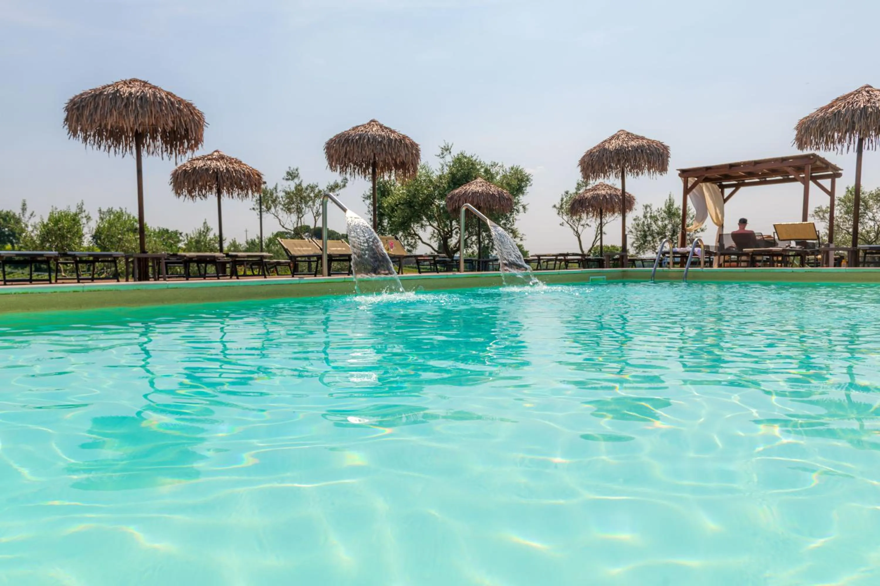 Swimming pool in Bertoletta Village Apartments
