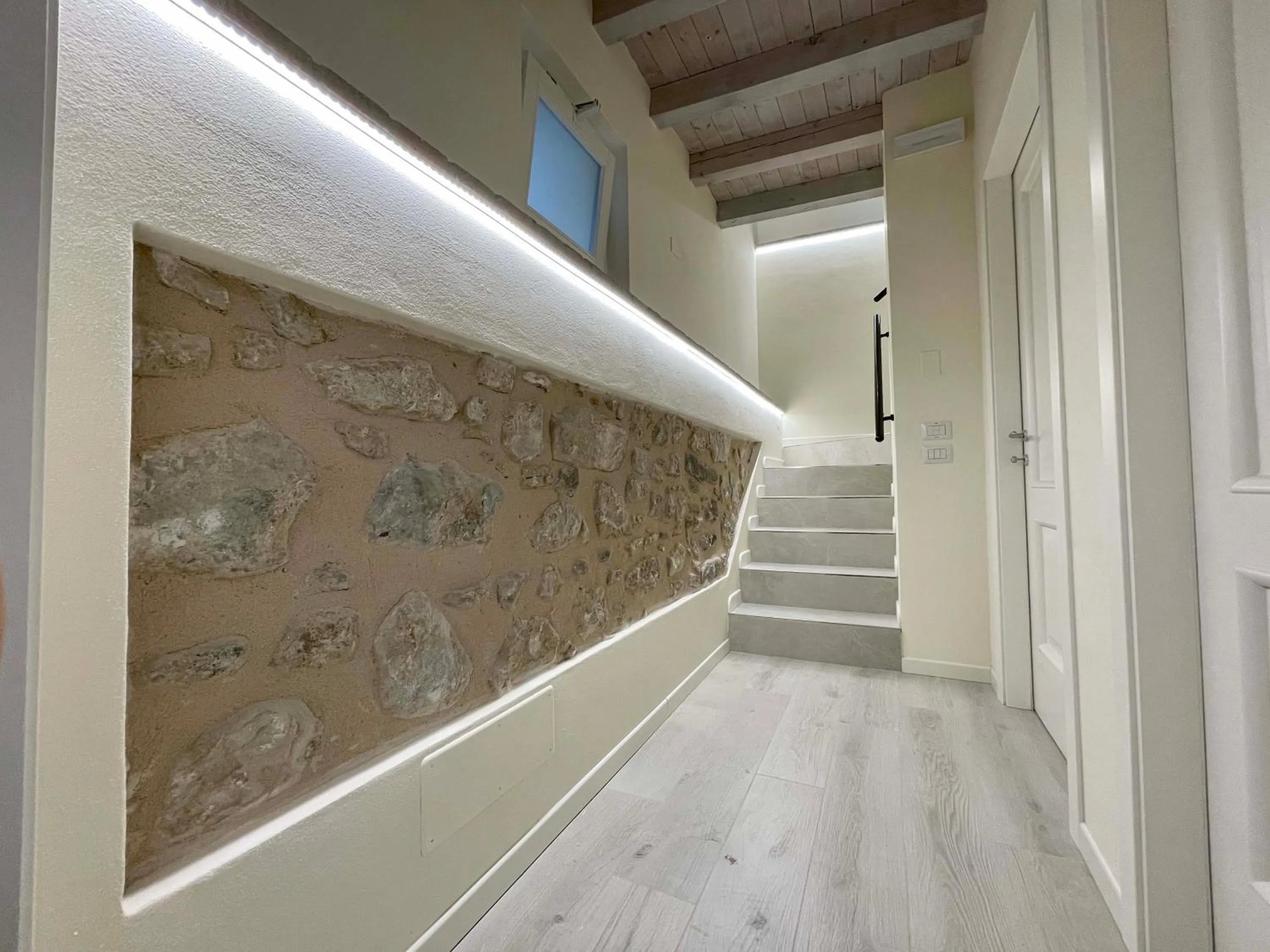 Decorative detail in Bertoletta Village Apartments