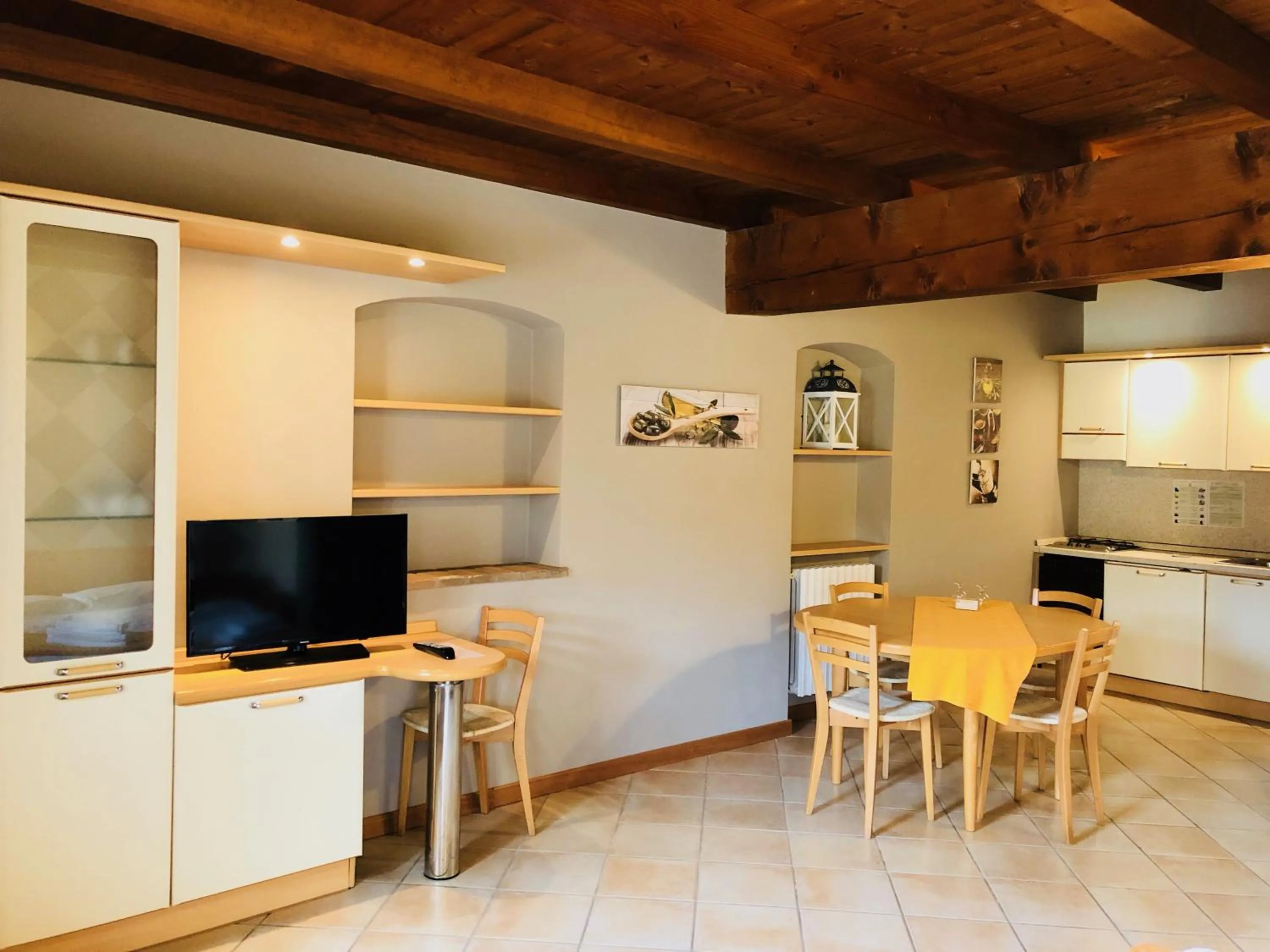Kitchen or kitchenette in Bertoletta Village Apartments