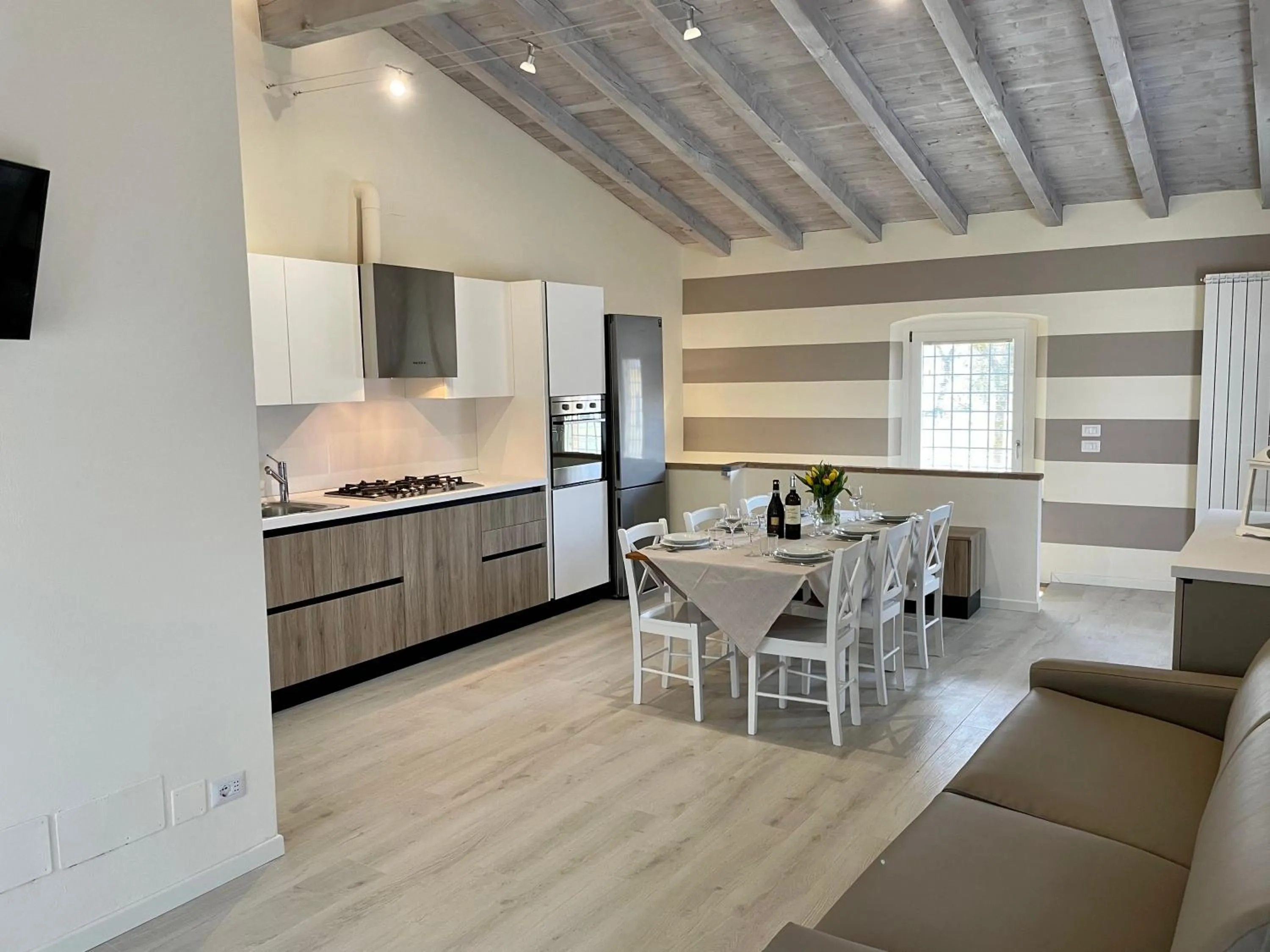 Seating area in Bertoletta Village Apartments