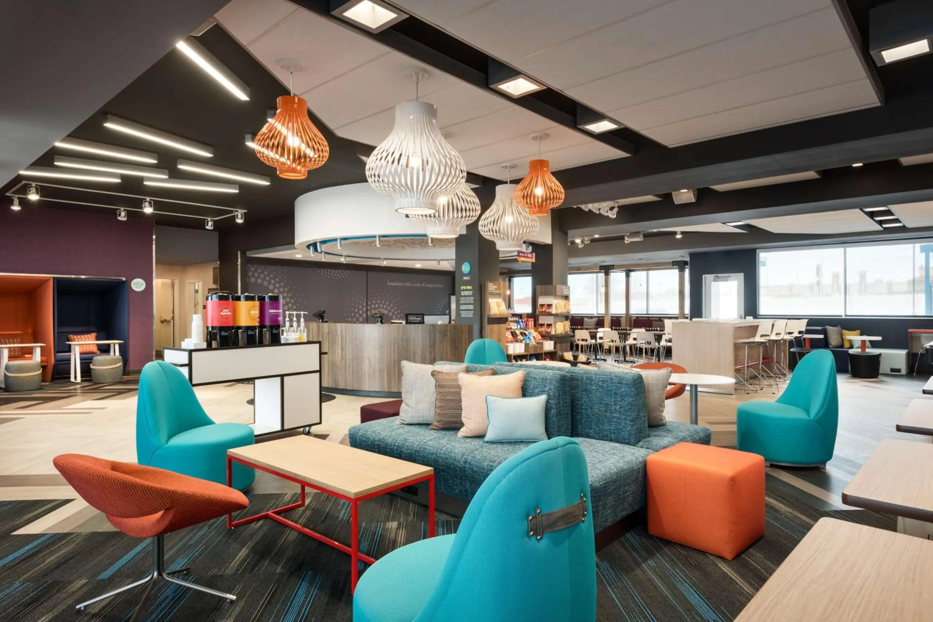 Lobby or reception in Tru By Hilton Cedar Rapids Westdale