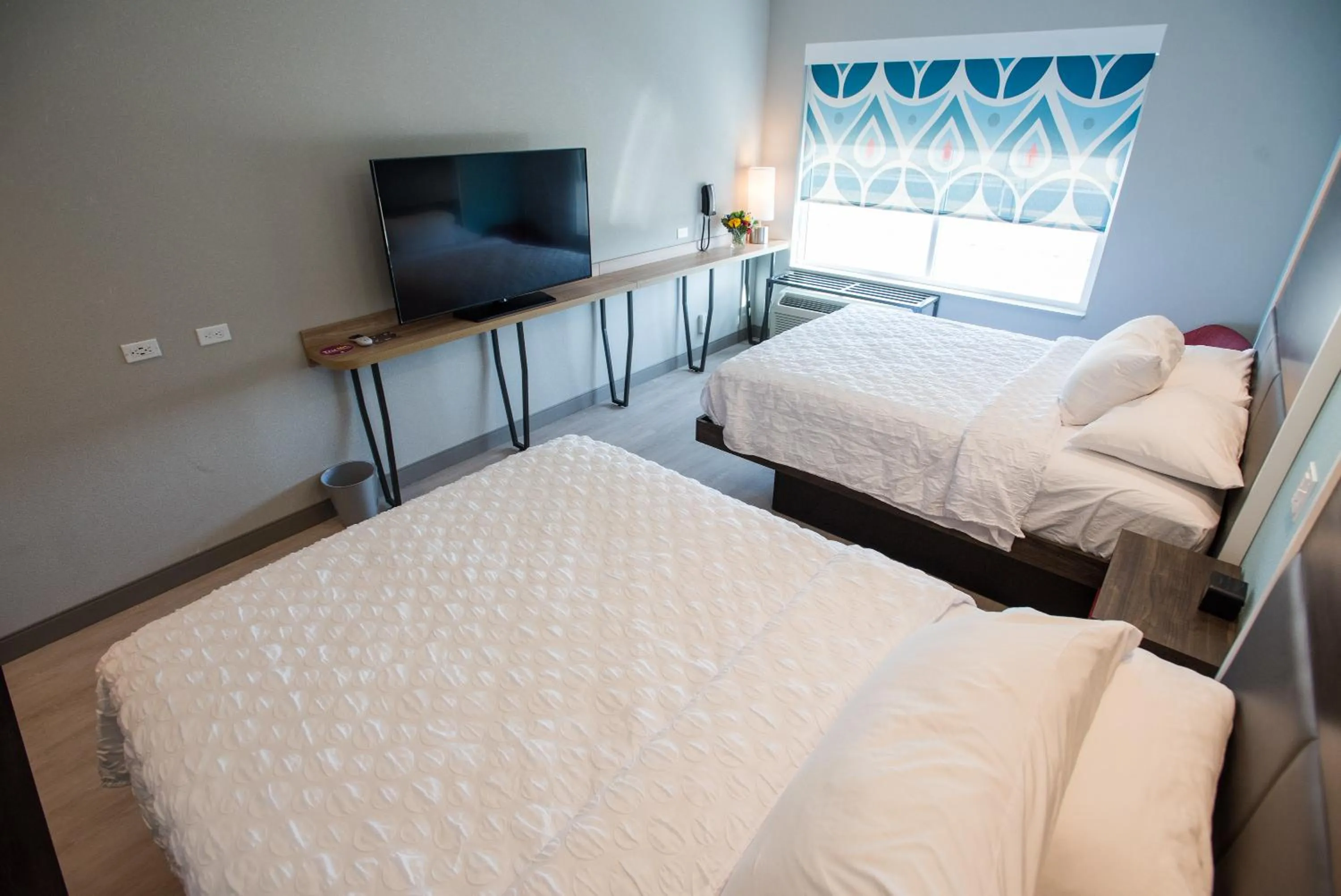 Bed in Tru By Hilton Cedar Rapids Westdale