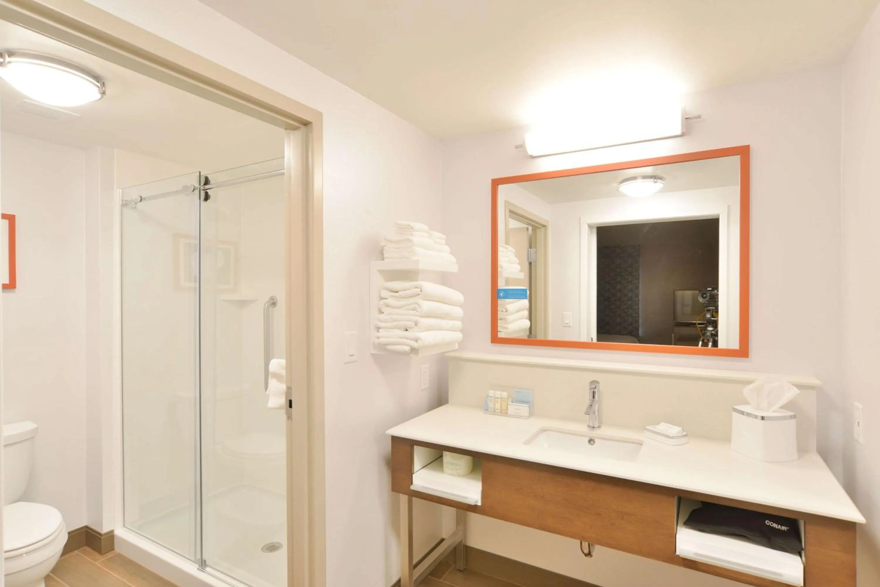 Bathroom in Hampton Inn & Suites Menomonie-UW Stout