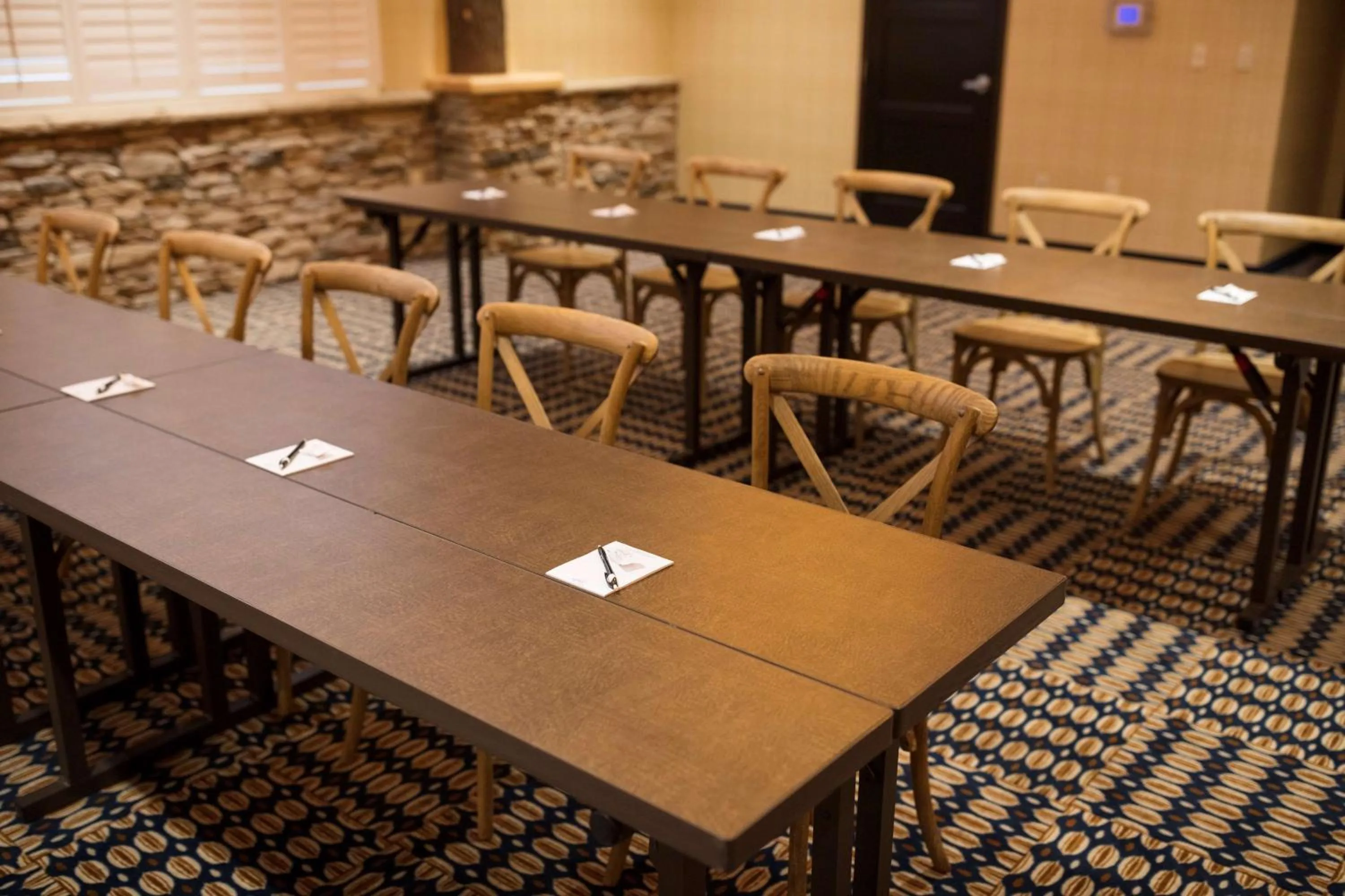 Meeting/conference room in Tailwater Lodge Altmar, Tapestry Collection By Hilton