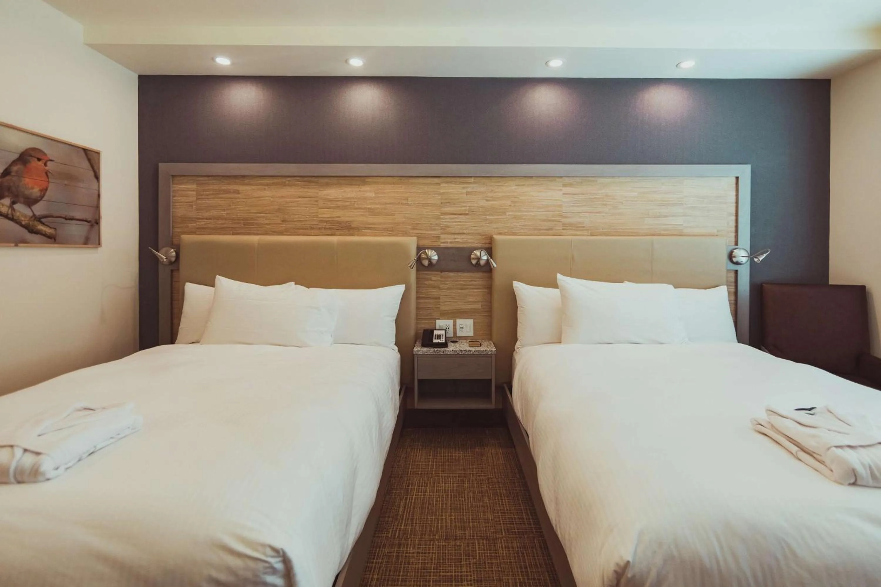 Bed in Tailwater Lodge Altmar, Tapestry Collection By Hilton