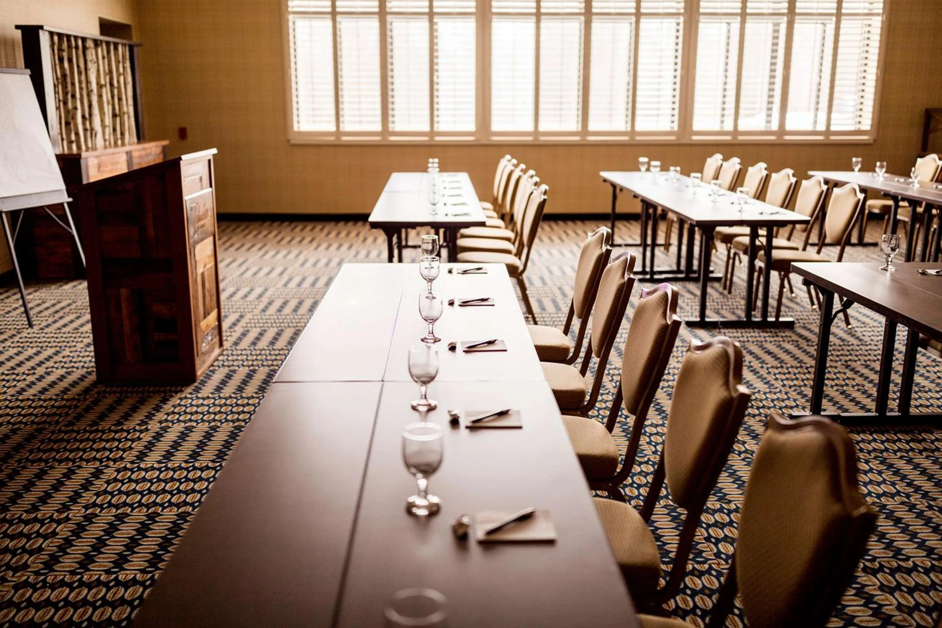 Meeting/conference room in Tailwater Lodge Altmar, Tapestry Collection By Hilton