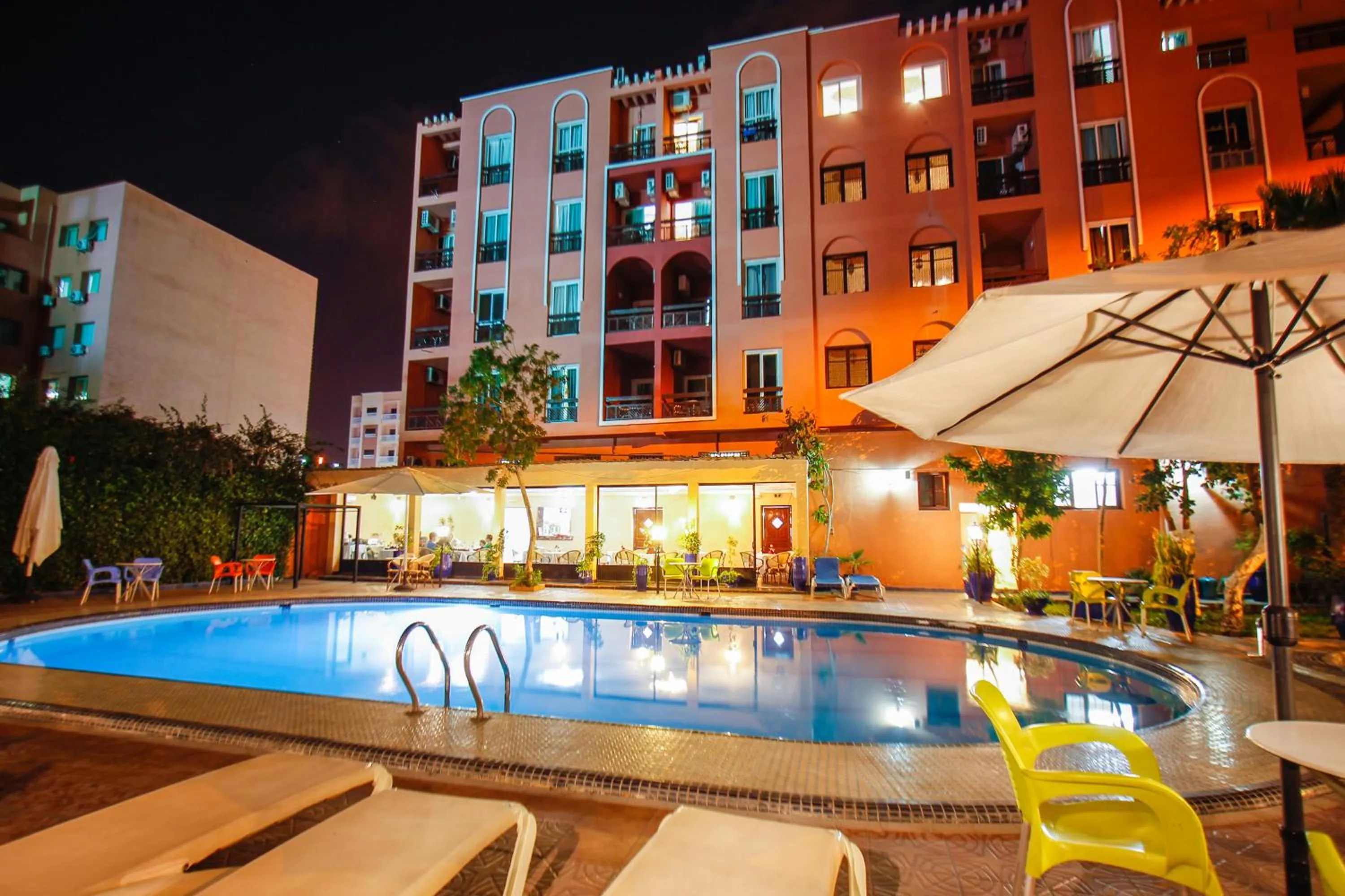 Swimming pool in Hotel EZZAHIA by HMS