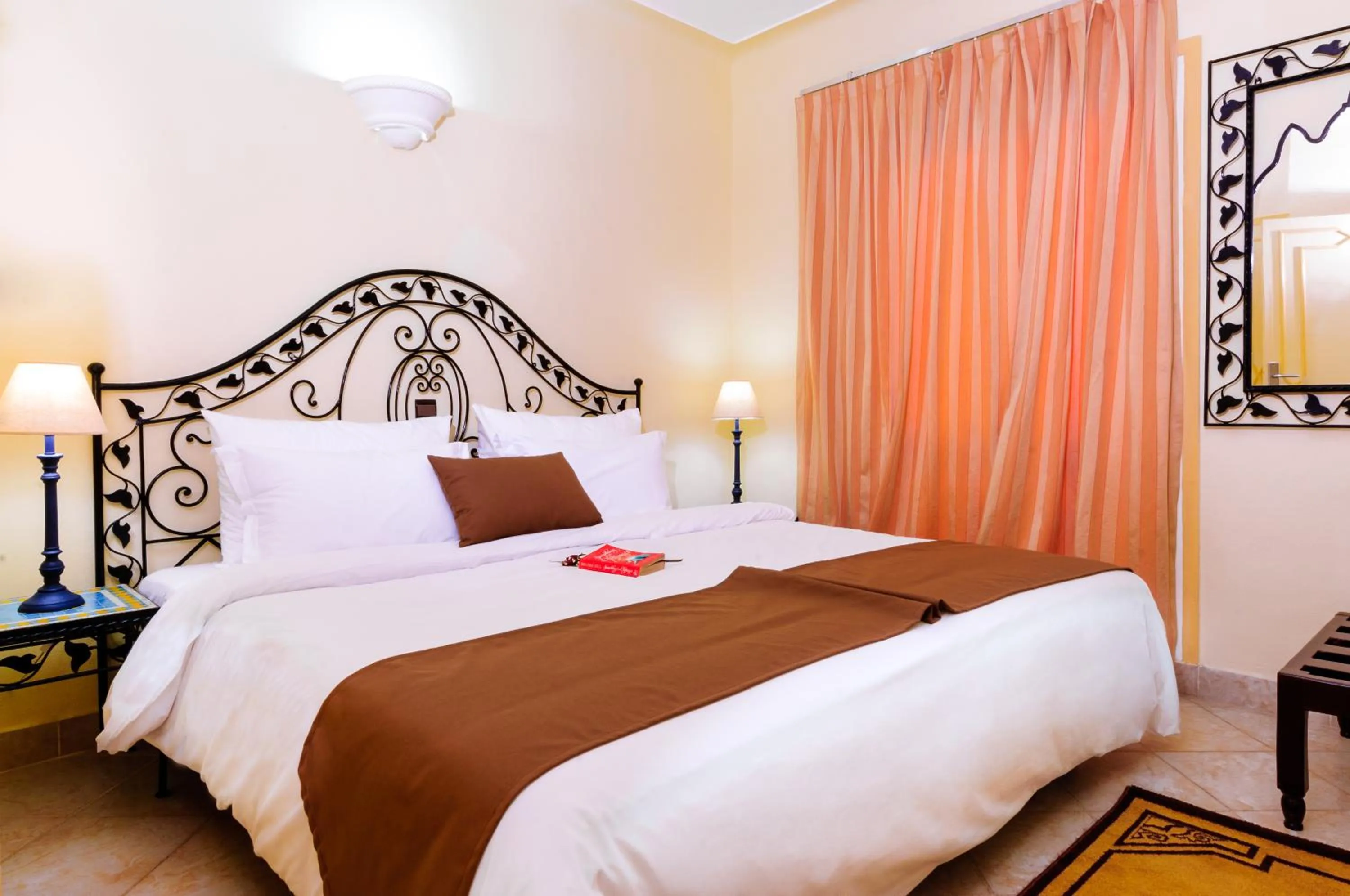 Bed in Hotel EZZAHIA by HMS