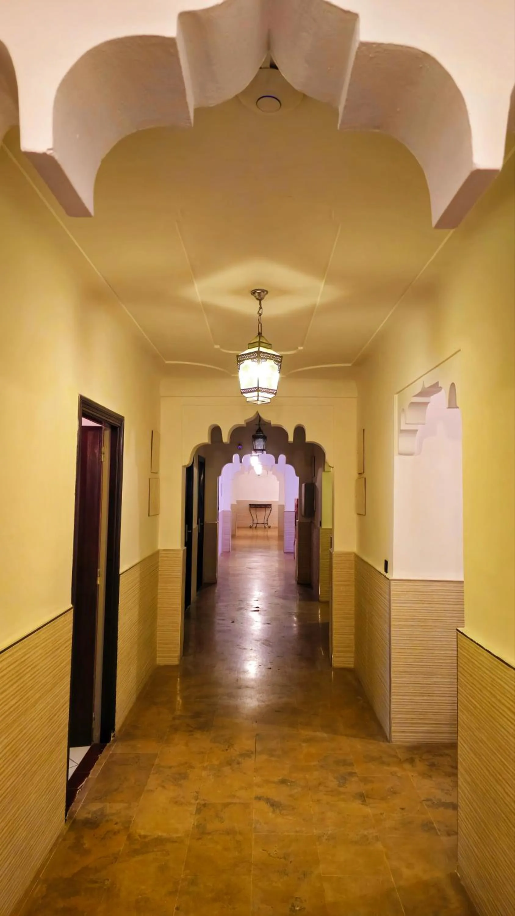 Hotel EZZAHIA by HMS