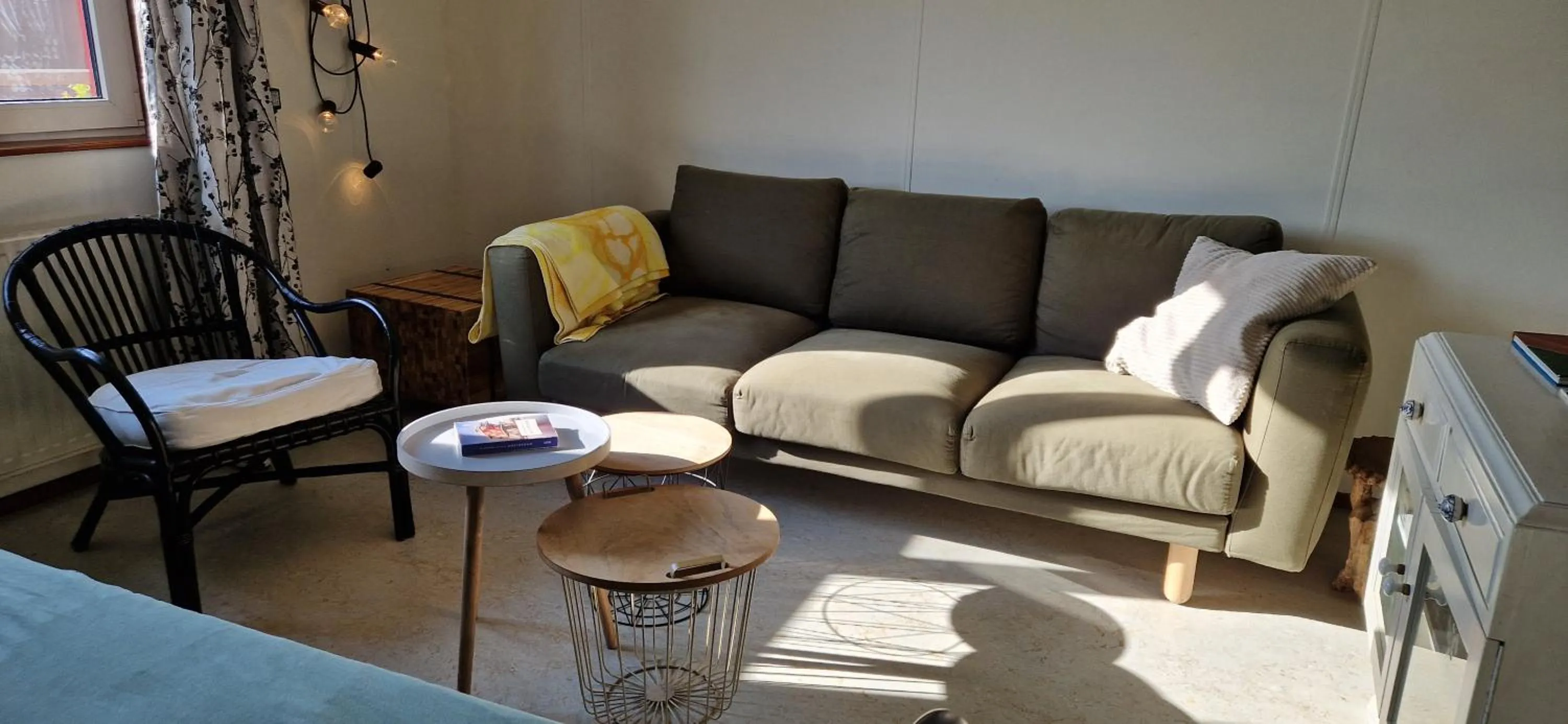 Living room in Amsterdam Farm Lodge