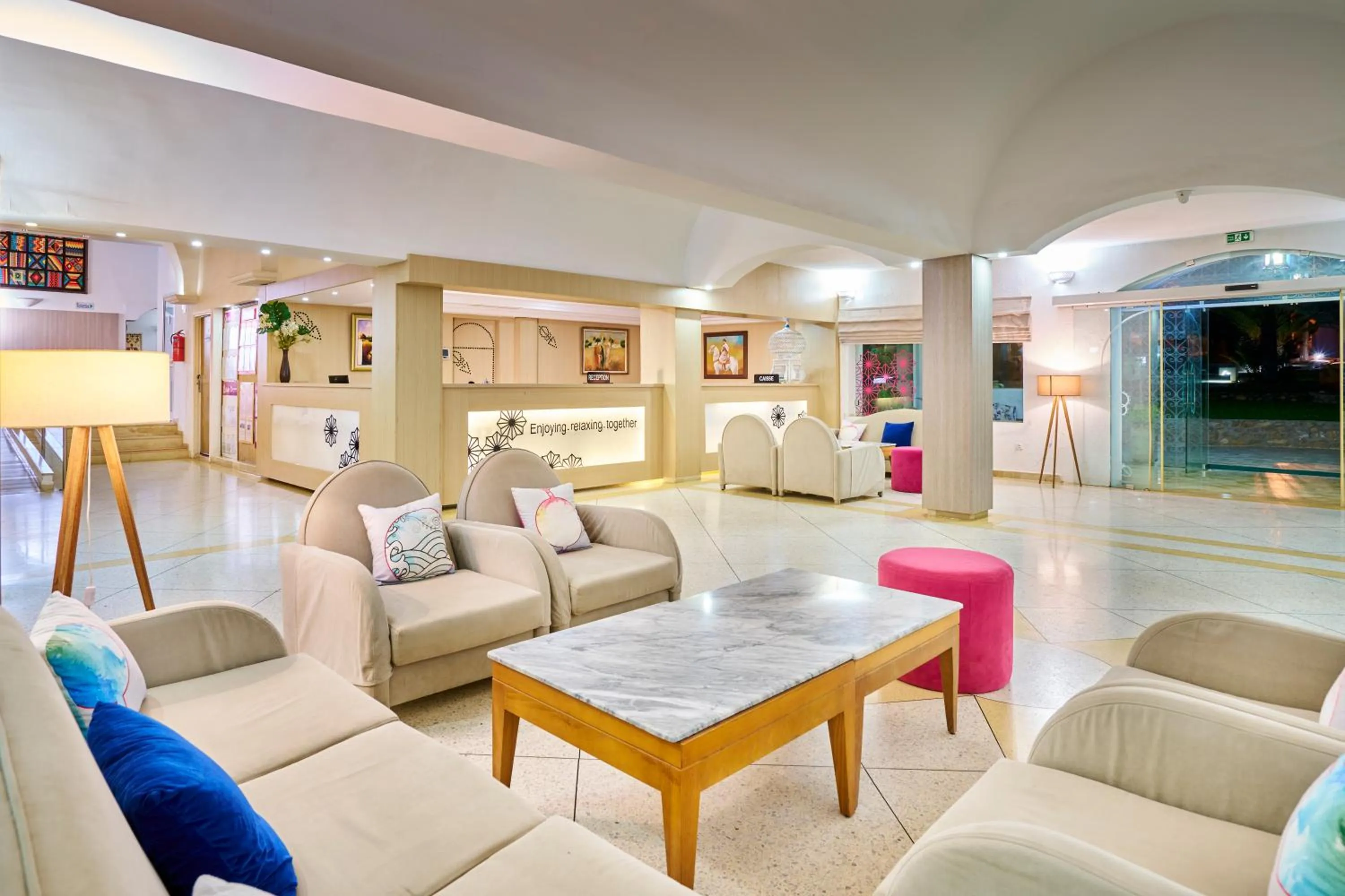 Lobby or reception in Hari Club Beach Resort