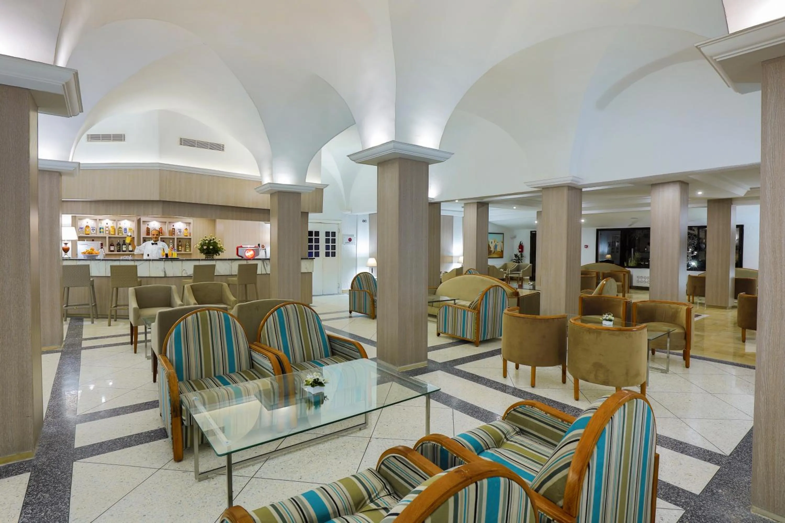 Drinks in Hari Club Beach Resort