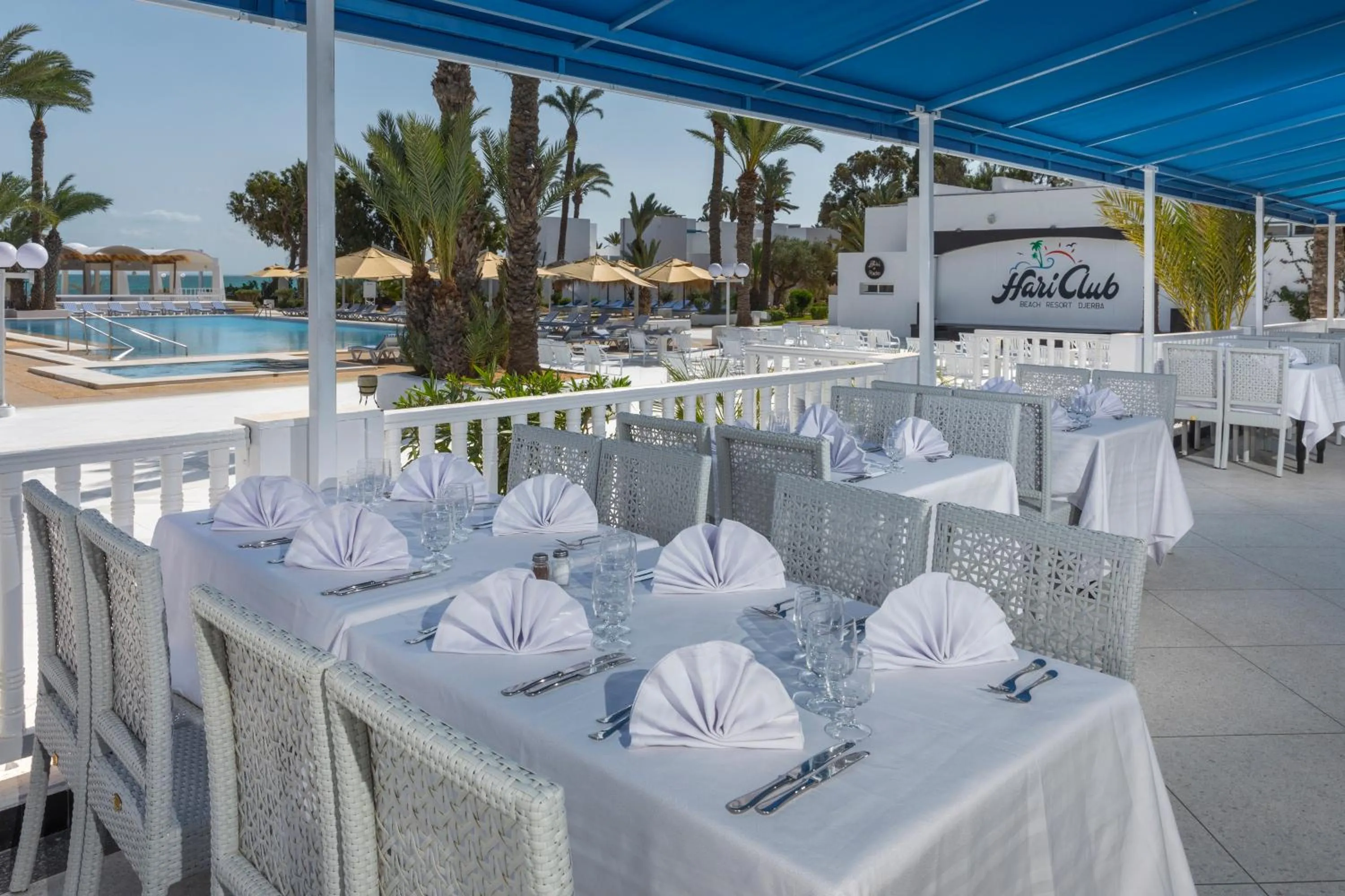 Restaurant/places to eat in Hari Club Beach Resort