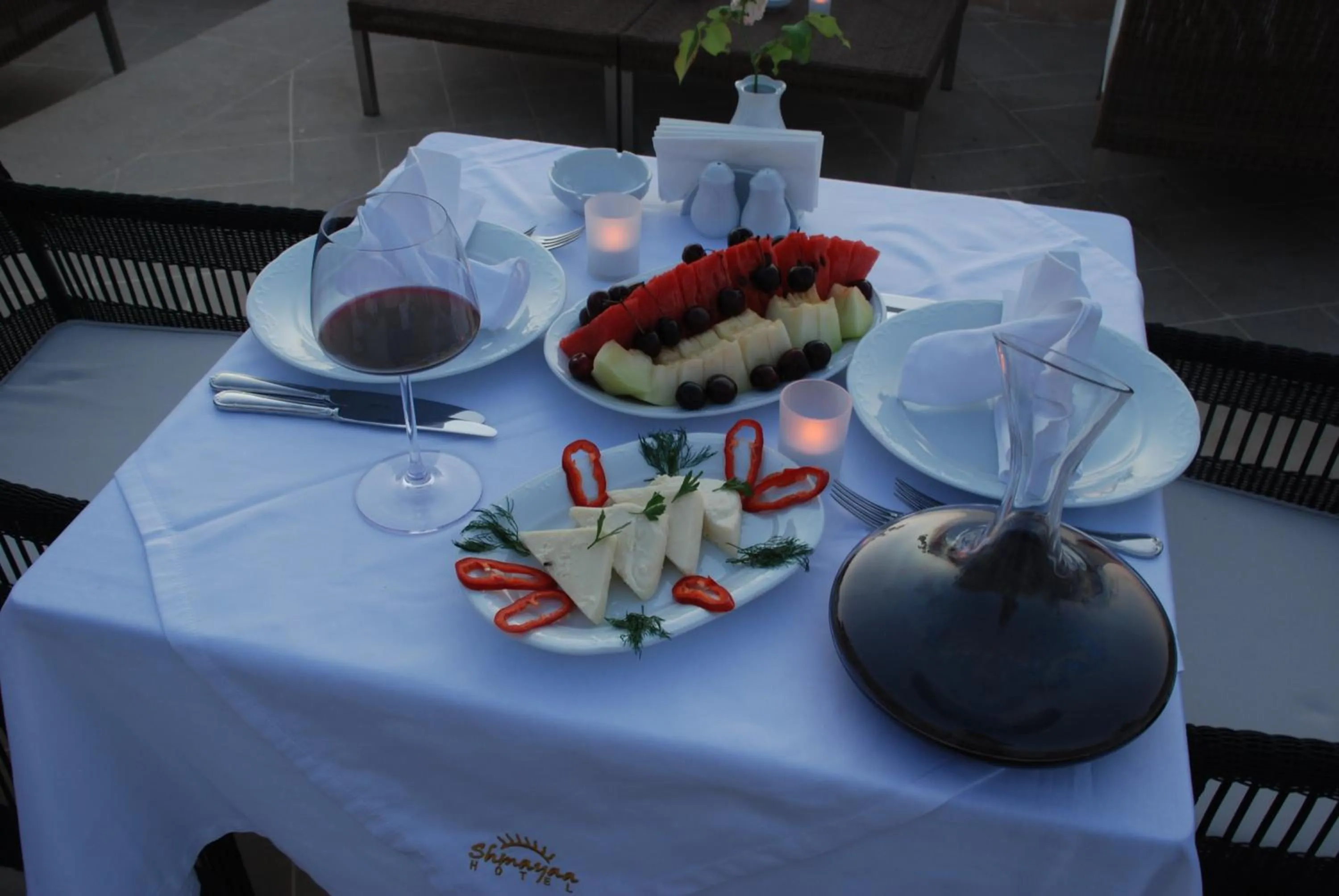 Coffee/tea facilities in Shmayaa Hotel