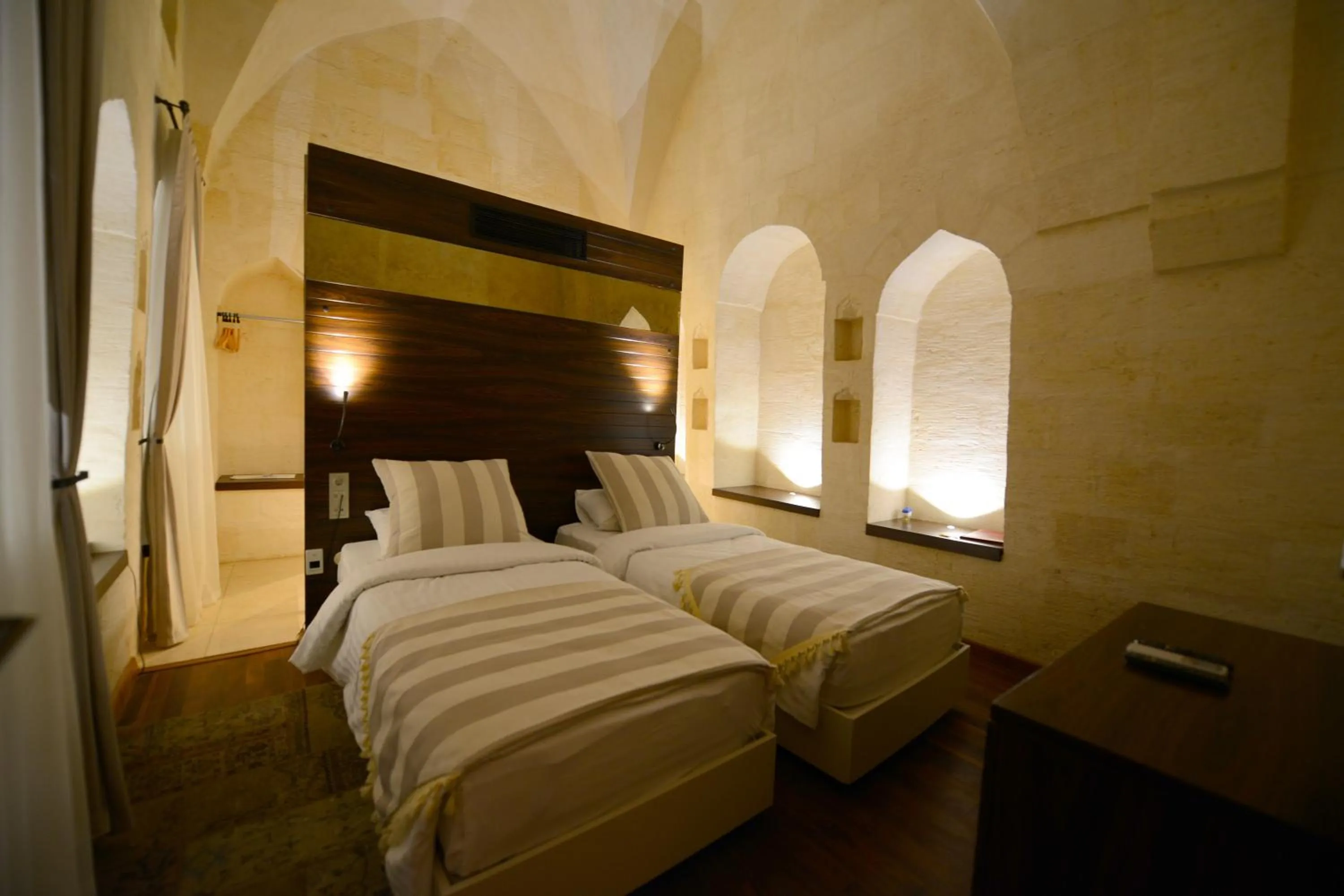 Shower in Shmayaa Hotel