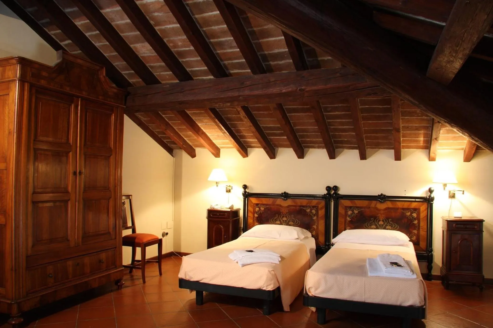 Bed in Residence In Centro