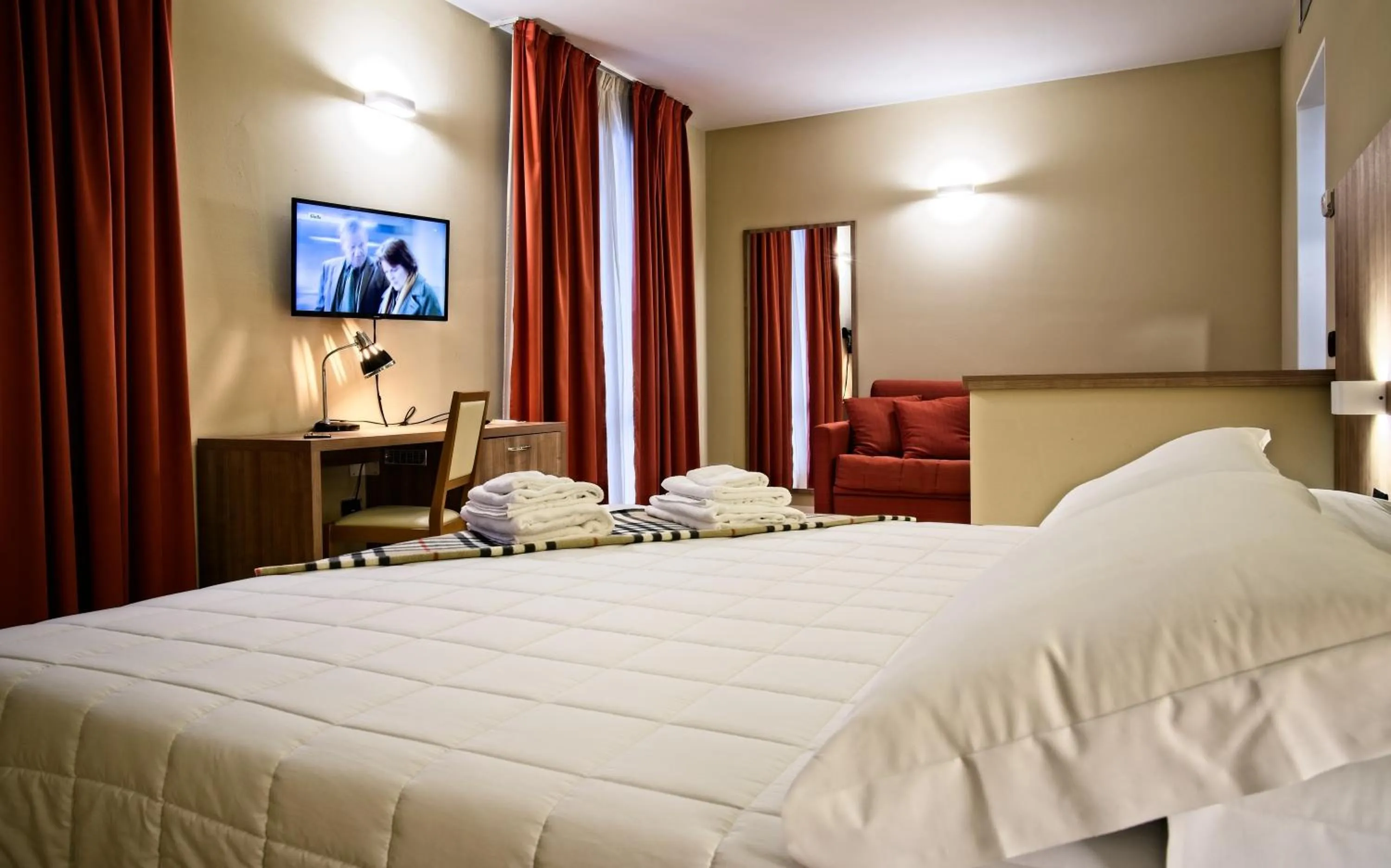 Photo of the whole room, Bed in Albergo Papillon