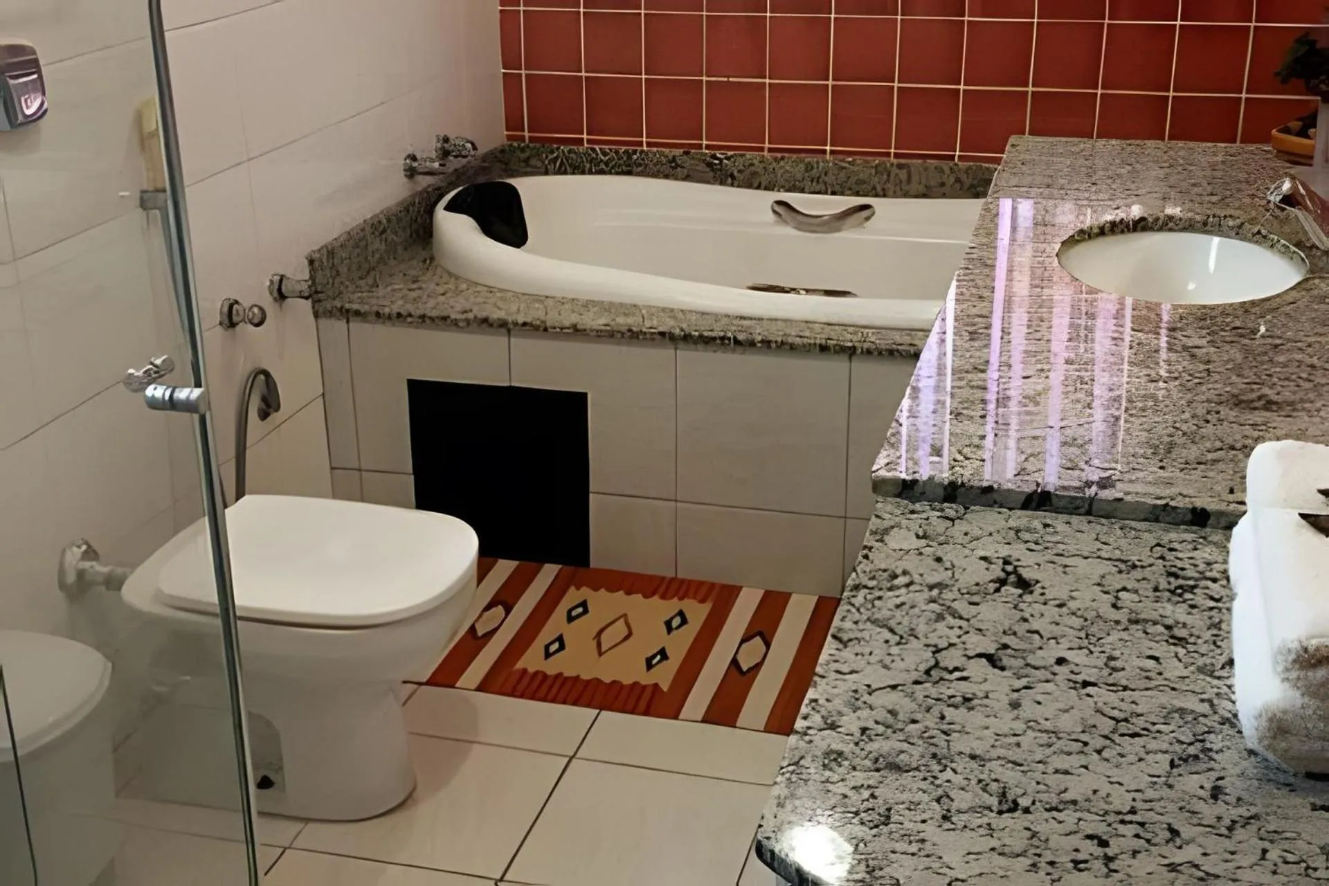 Hot Tub in Pousada Estrela Mares