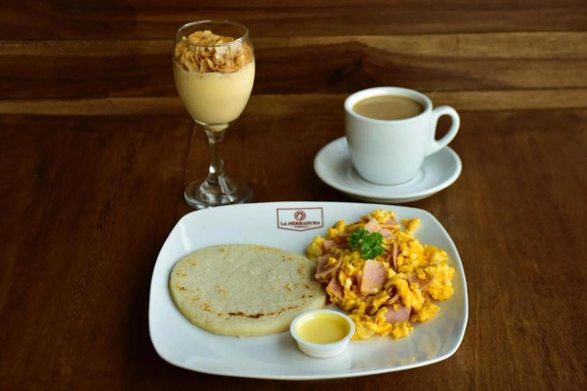 American breakfast in Hotel Med Barranquilla Centro