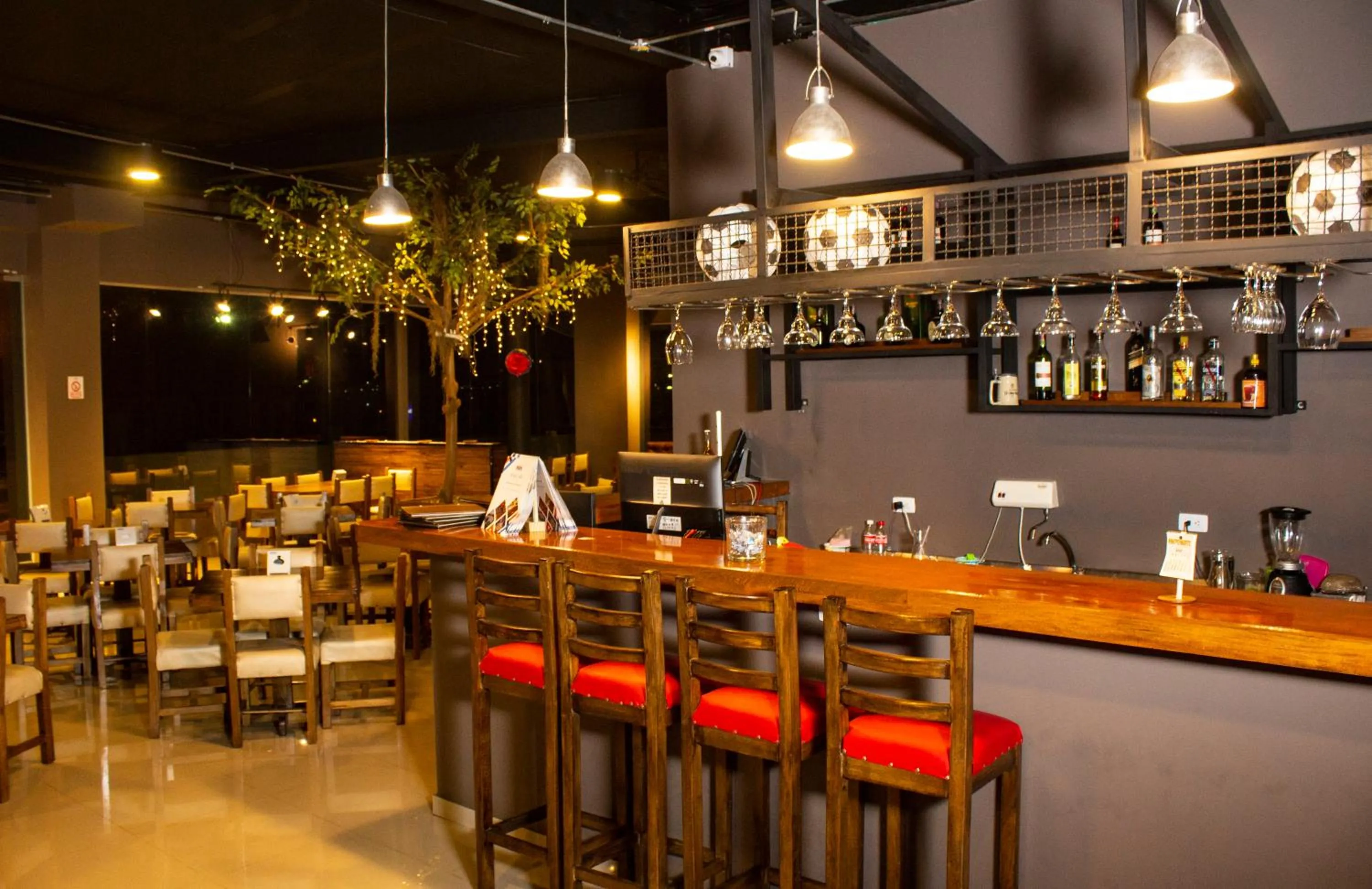 Restaurant/places to eat in Hotel Med Barranquilla Centro