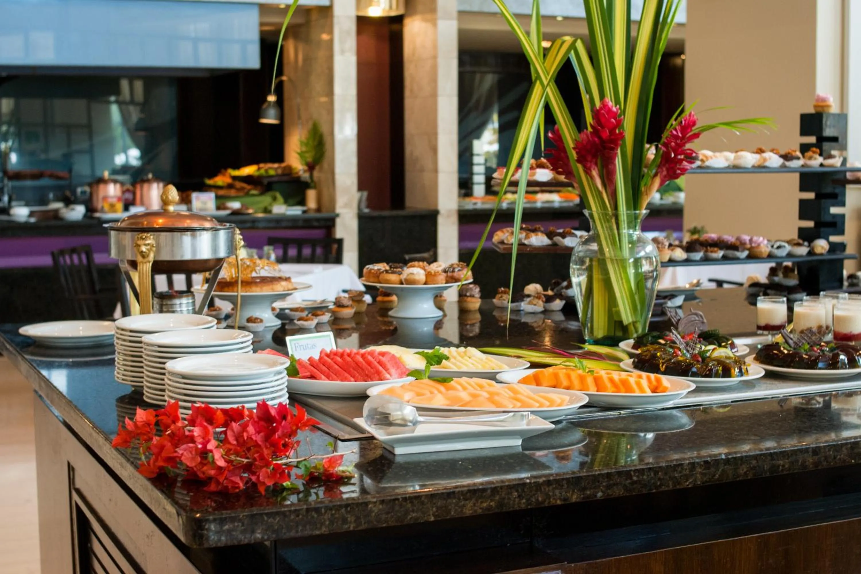 Food in Hesperia WTC Valencia