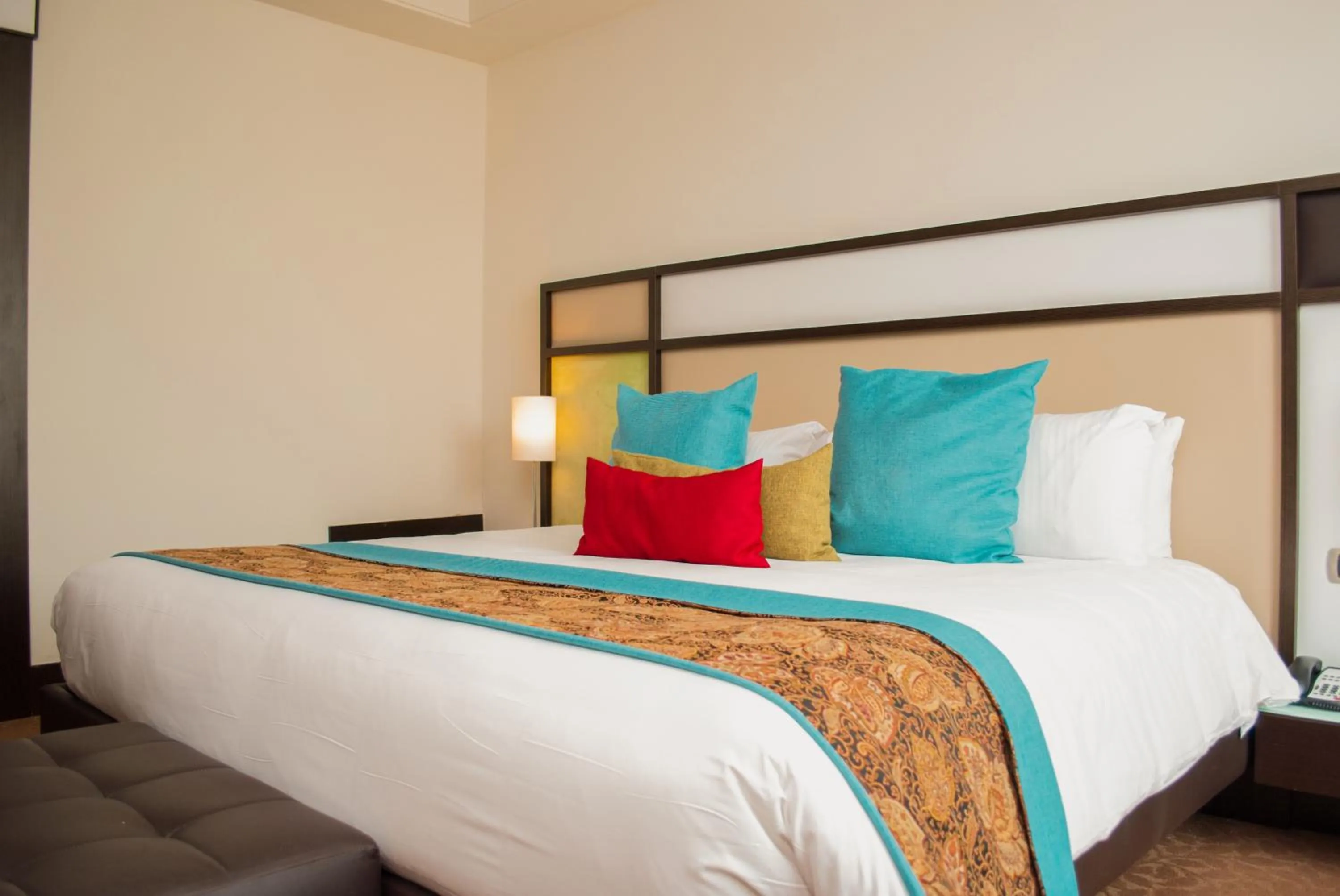 Bed in Hesperia WTC Valencia