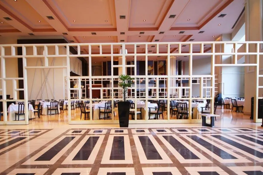 Restaurant/places to eat in Hesperia WTC Valencia