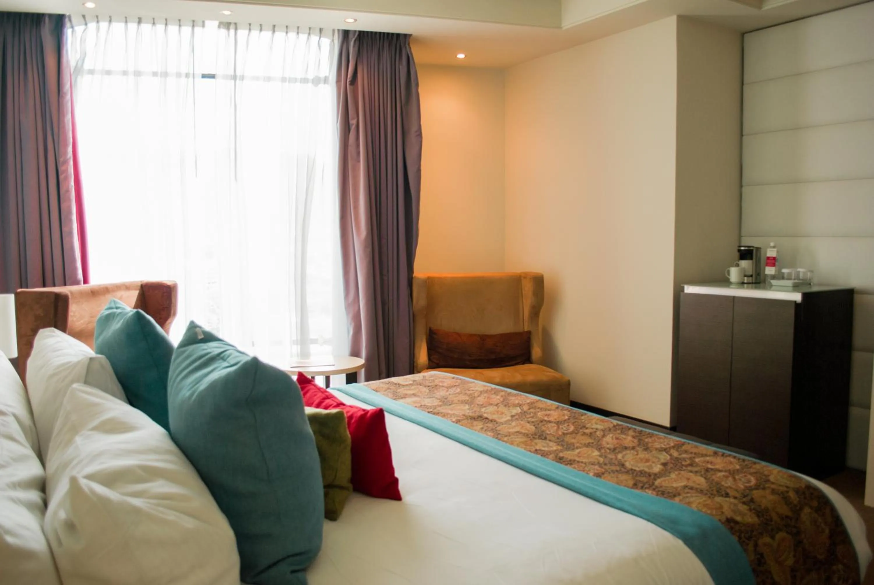 Bedroom, Bed in Hesperia WTC Valencia