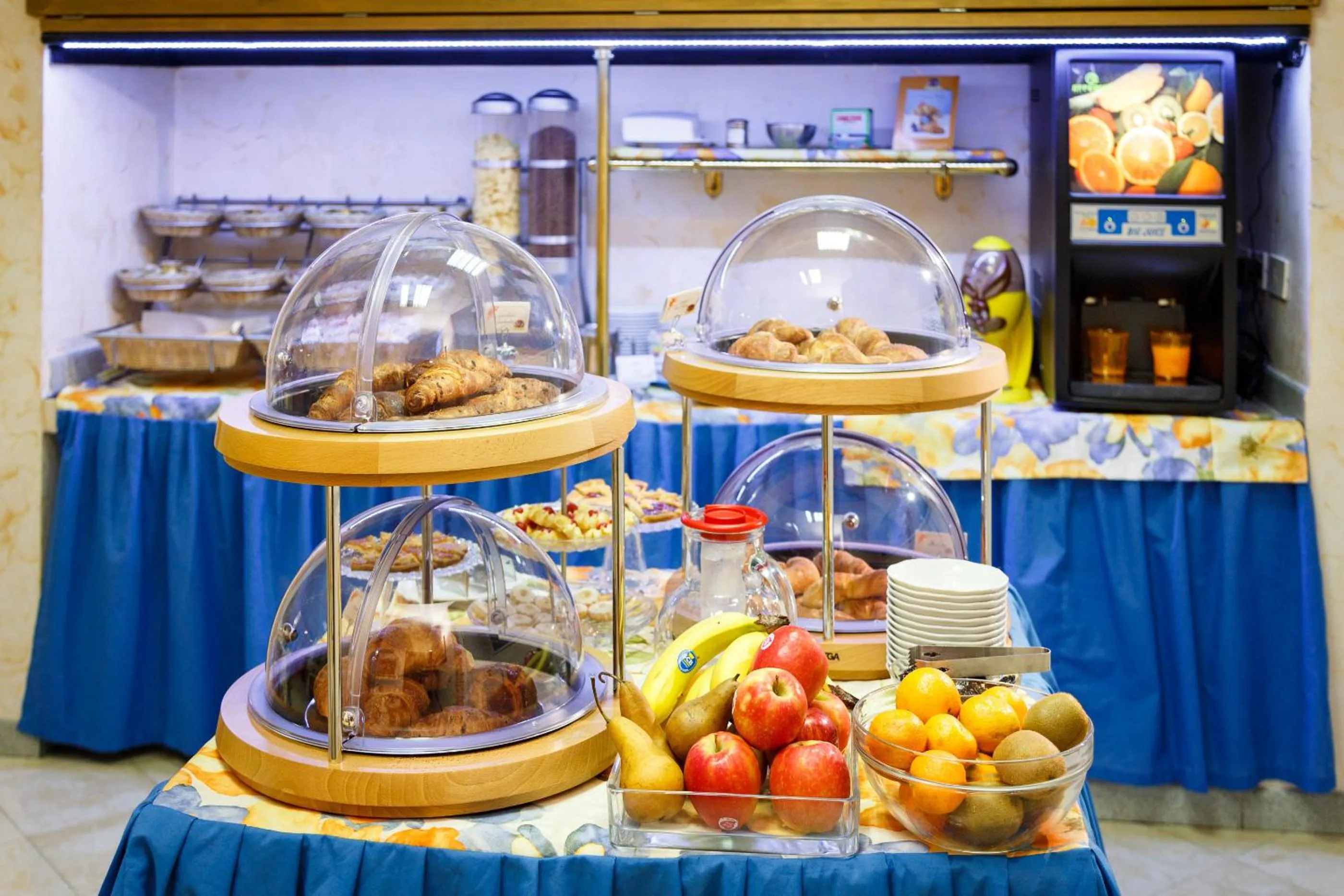 Food in Hotel Veronese