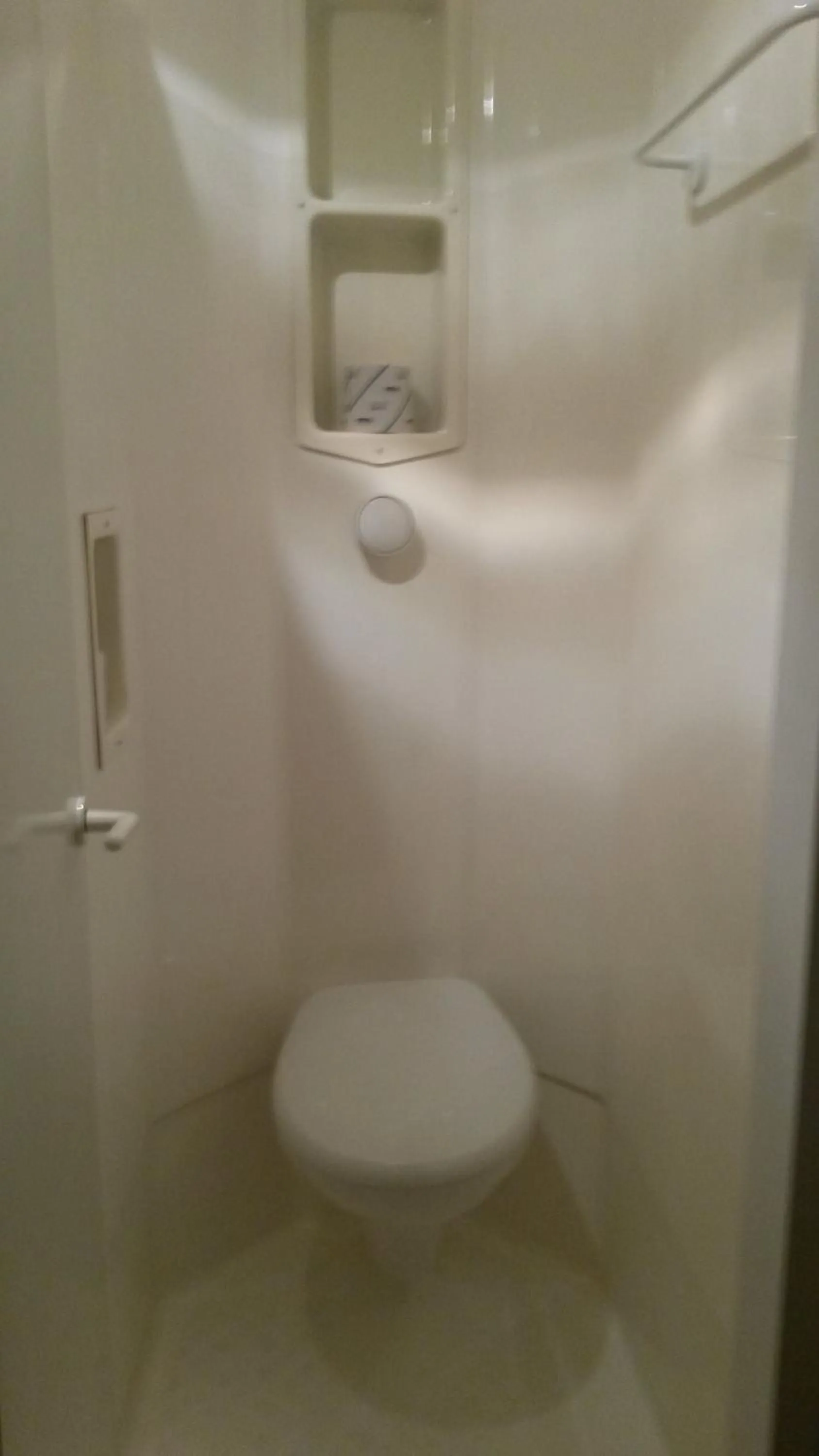 Toilet in Quick Palace Lyon Saint-Priest