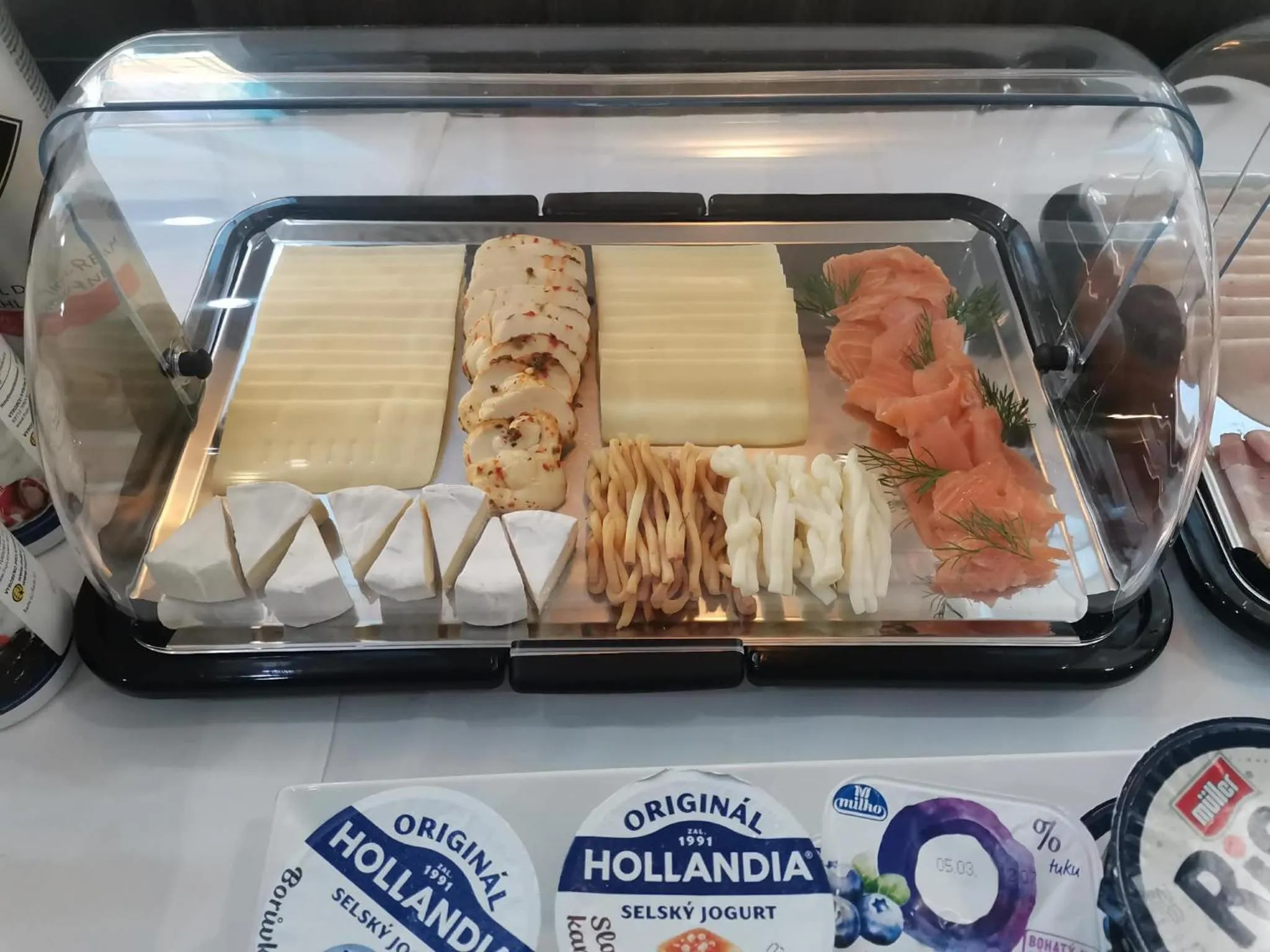 Breakfast in Hotel Monde