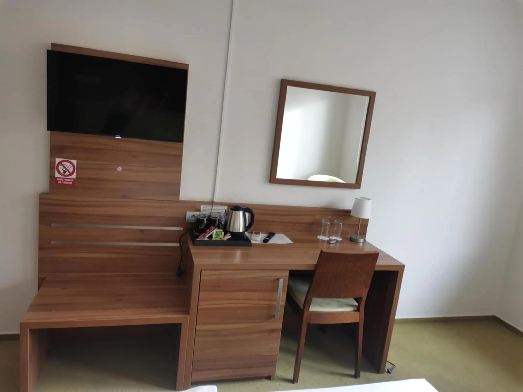 TV and multimedia in Hotel Monde