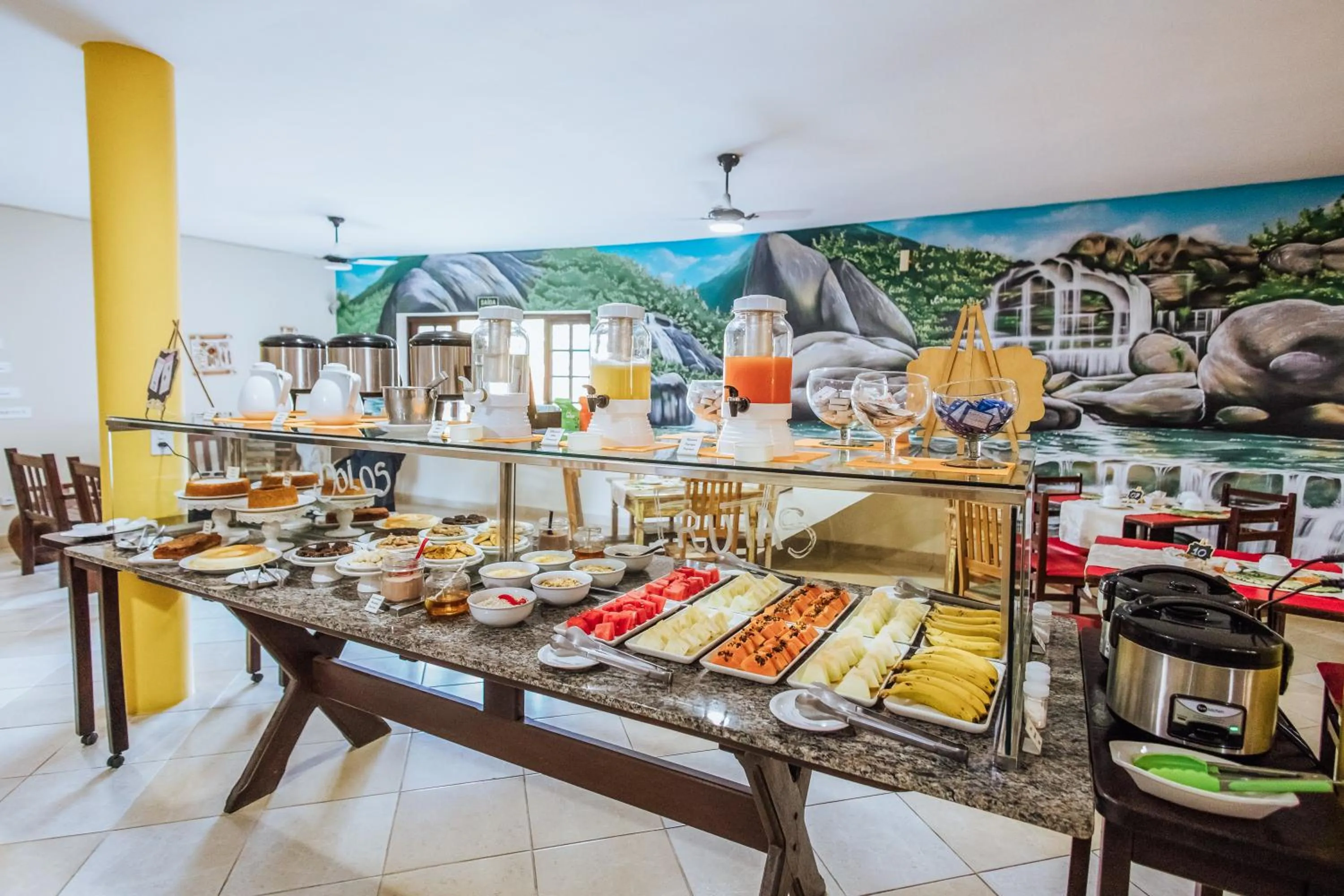 Breakfast in VELINN Pousada Casa de Pedra Ilhabela