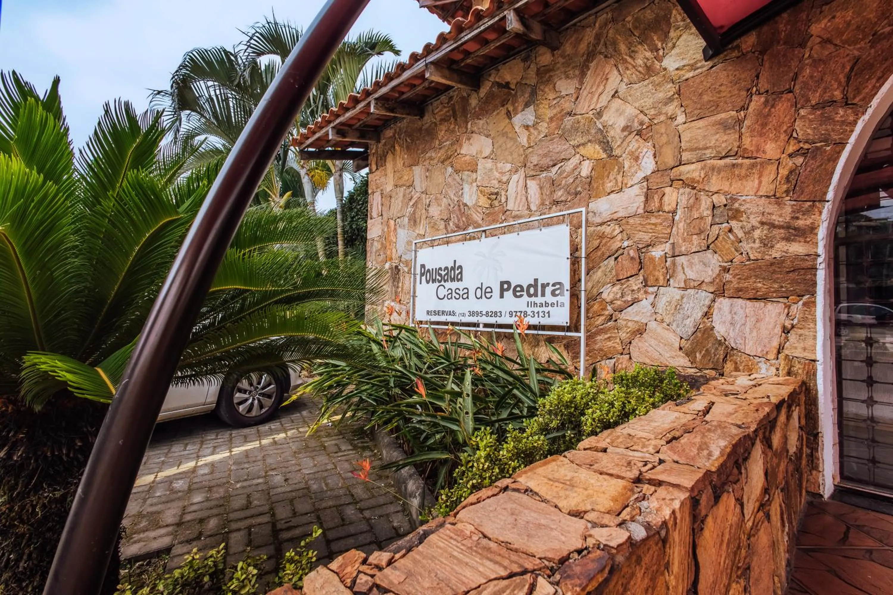 Property building in VELINN Pousada Casa de Pedra Ilhabela