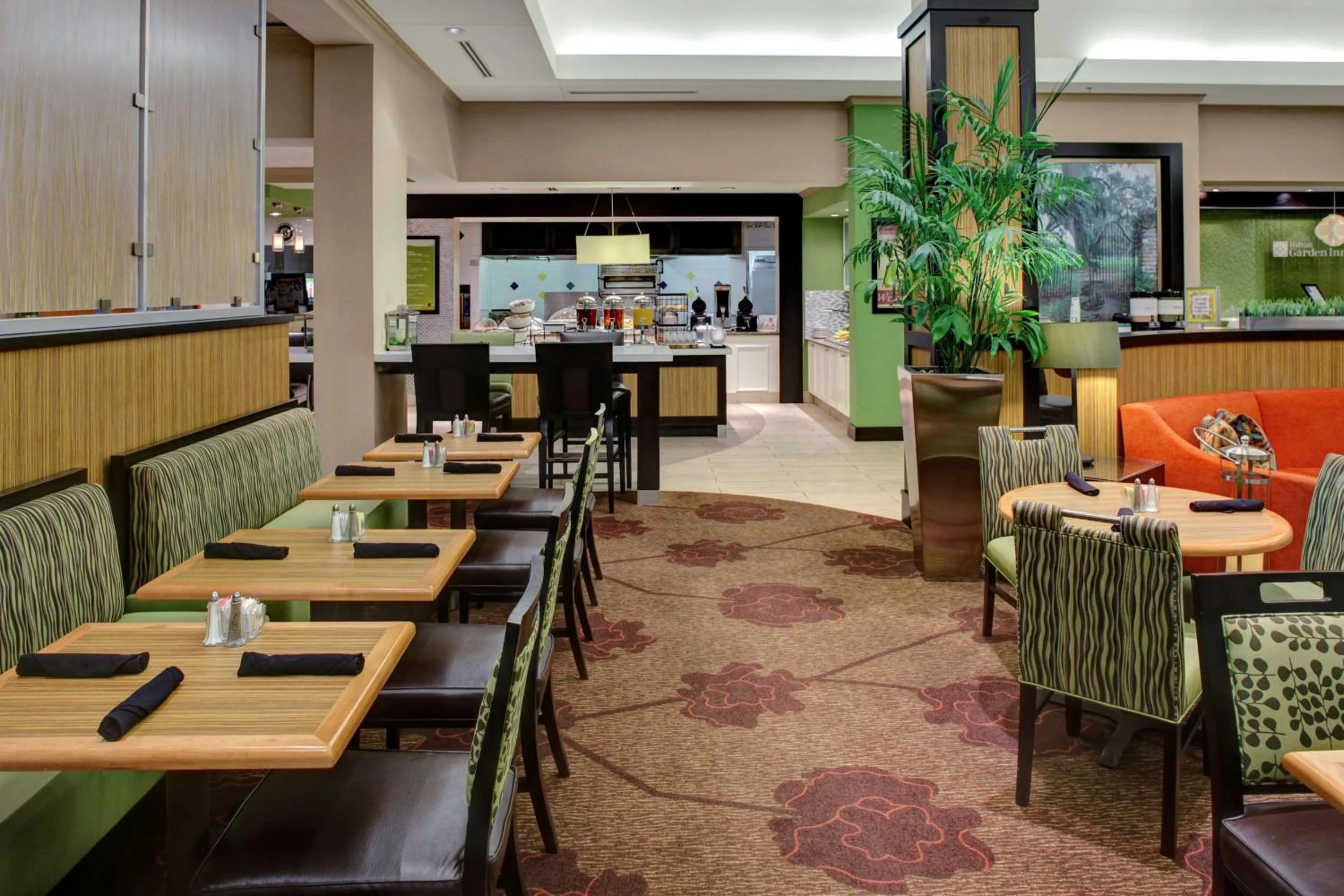 Restaurant/places to eat in Hilton Garden Inn Atlanta North/Alpharetta