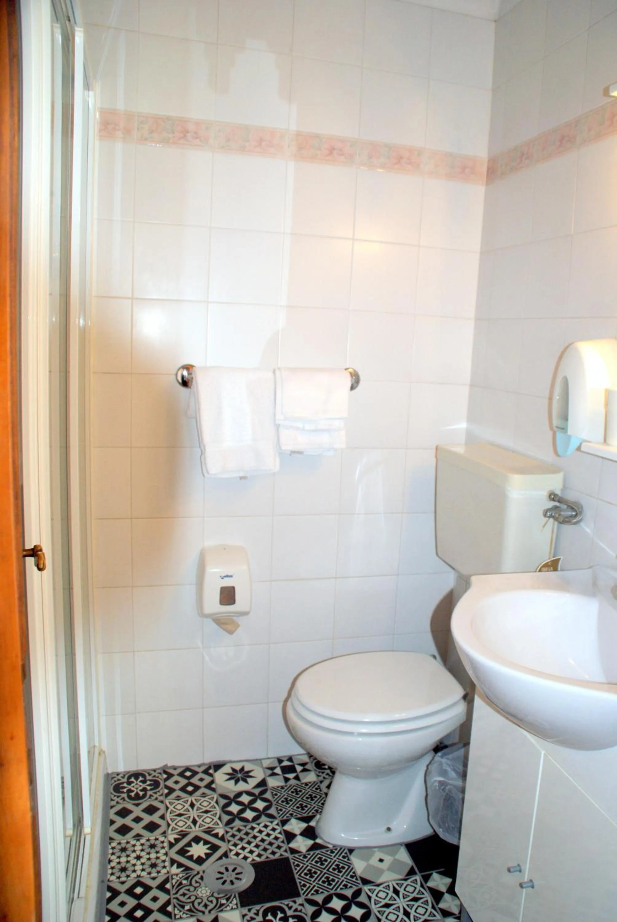 Bathroom in Hotel Europa