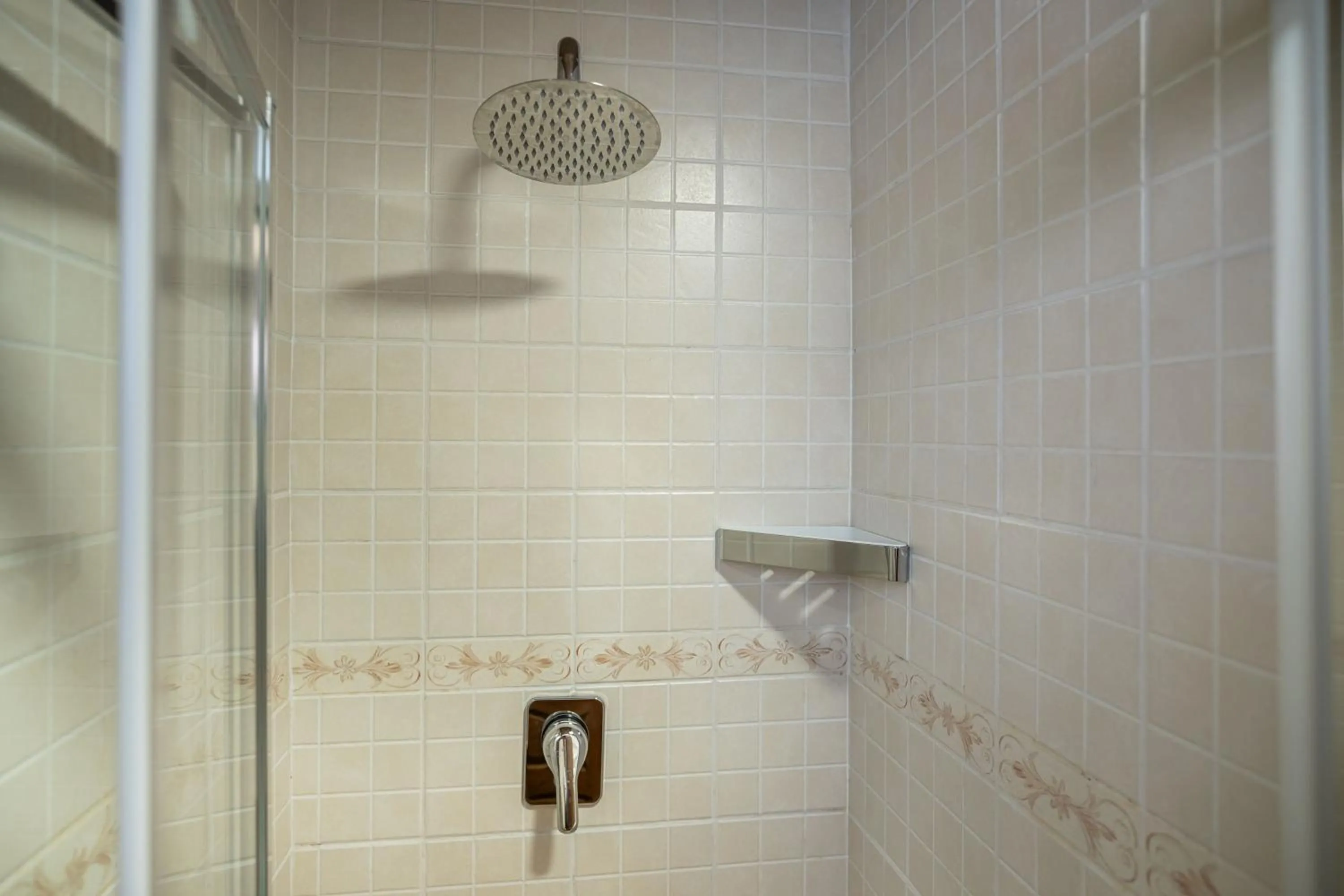 Pristava Lepena Village