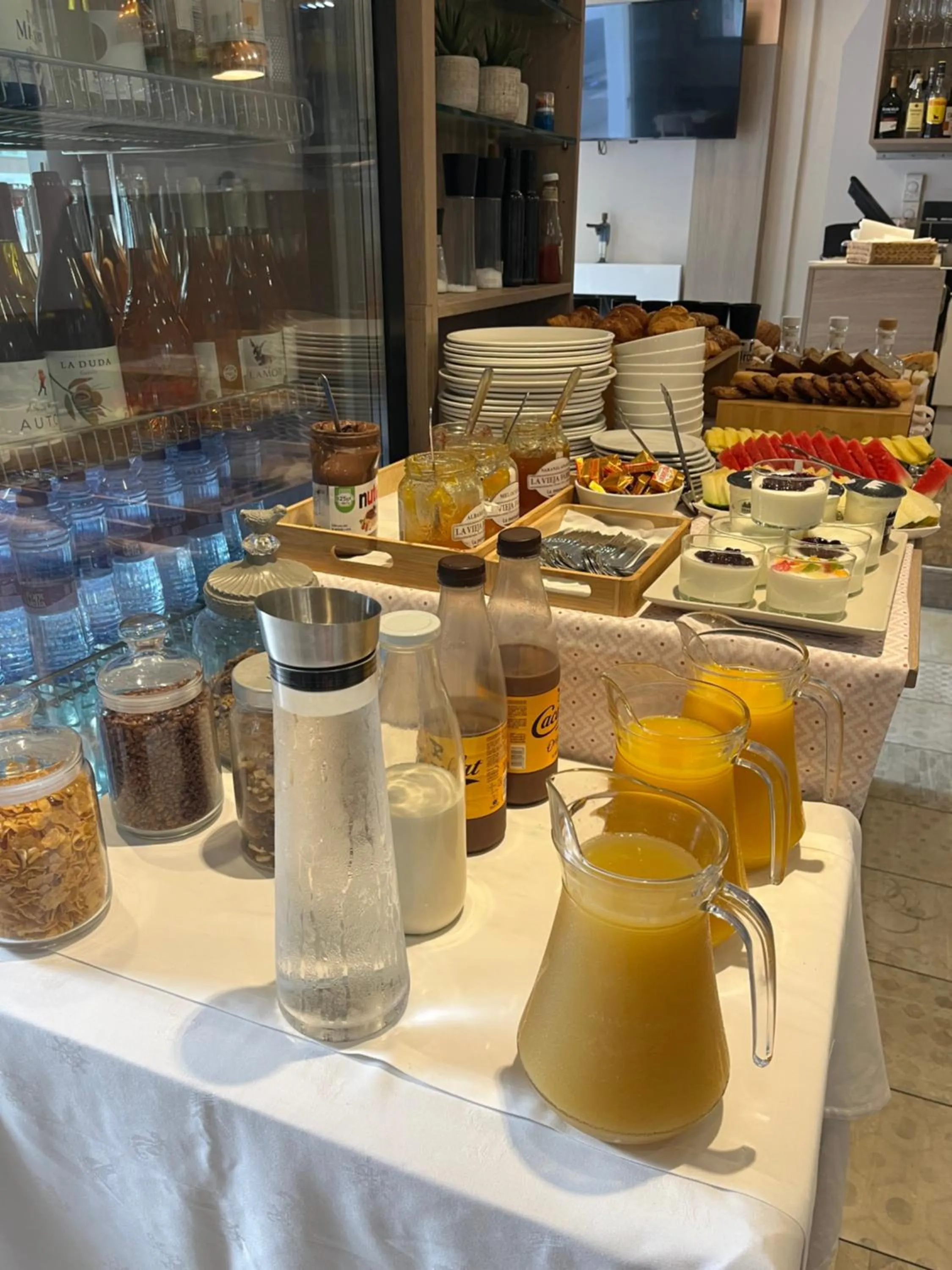 Buffet breakfast in Hotel Llafranch
