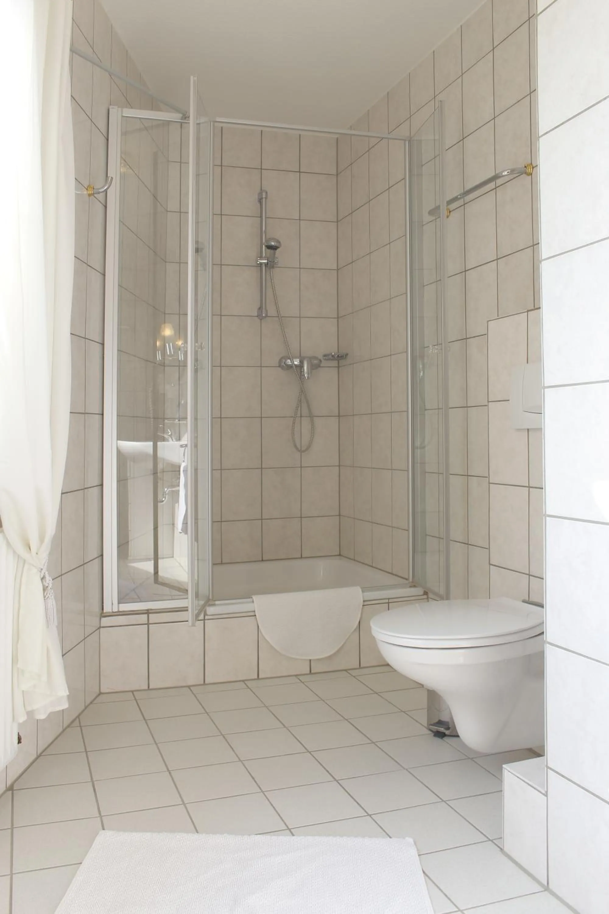 Shower in Hotel Haarener Hof