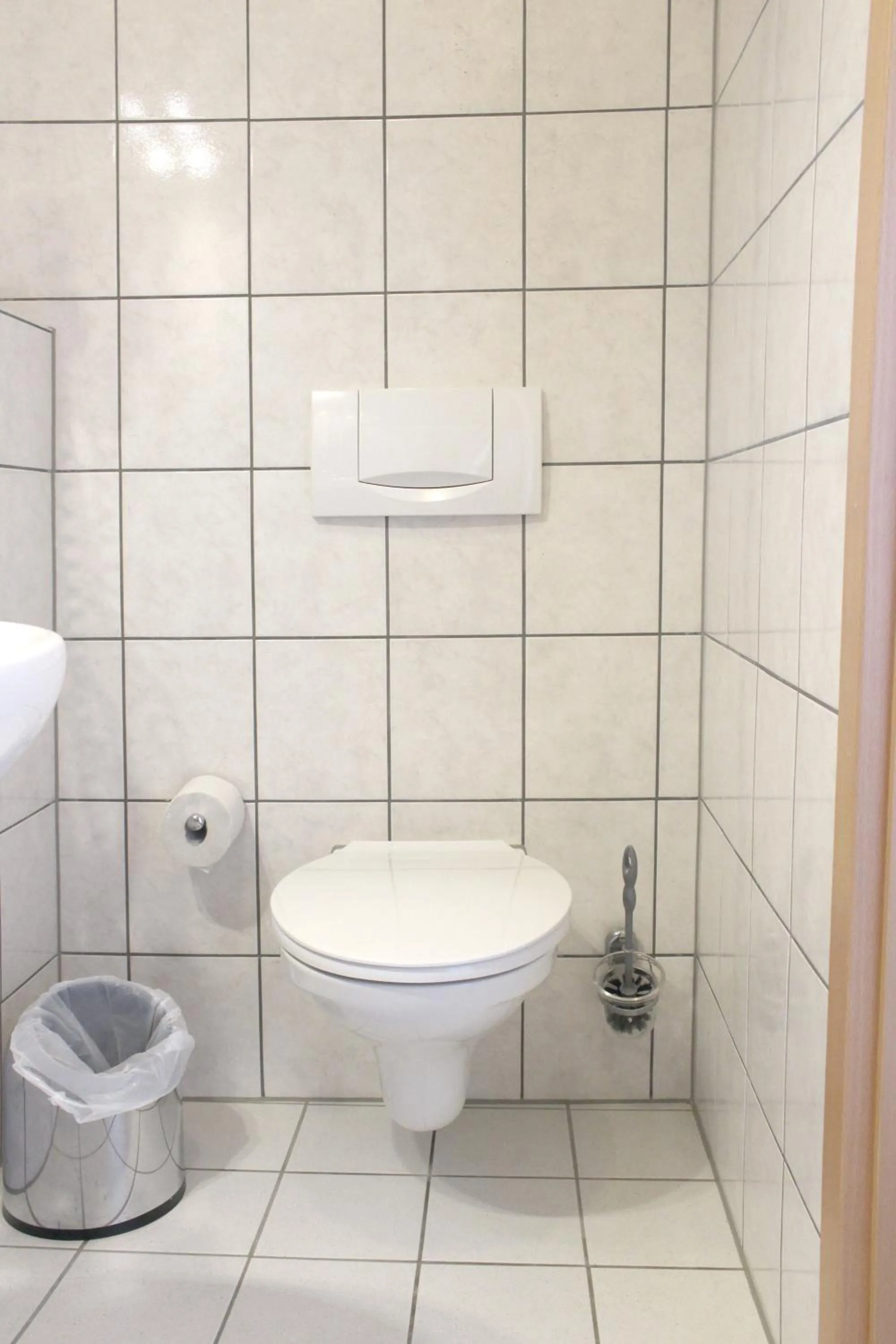 Toilet in Hotel Haarener Hof