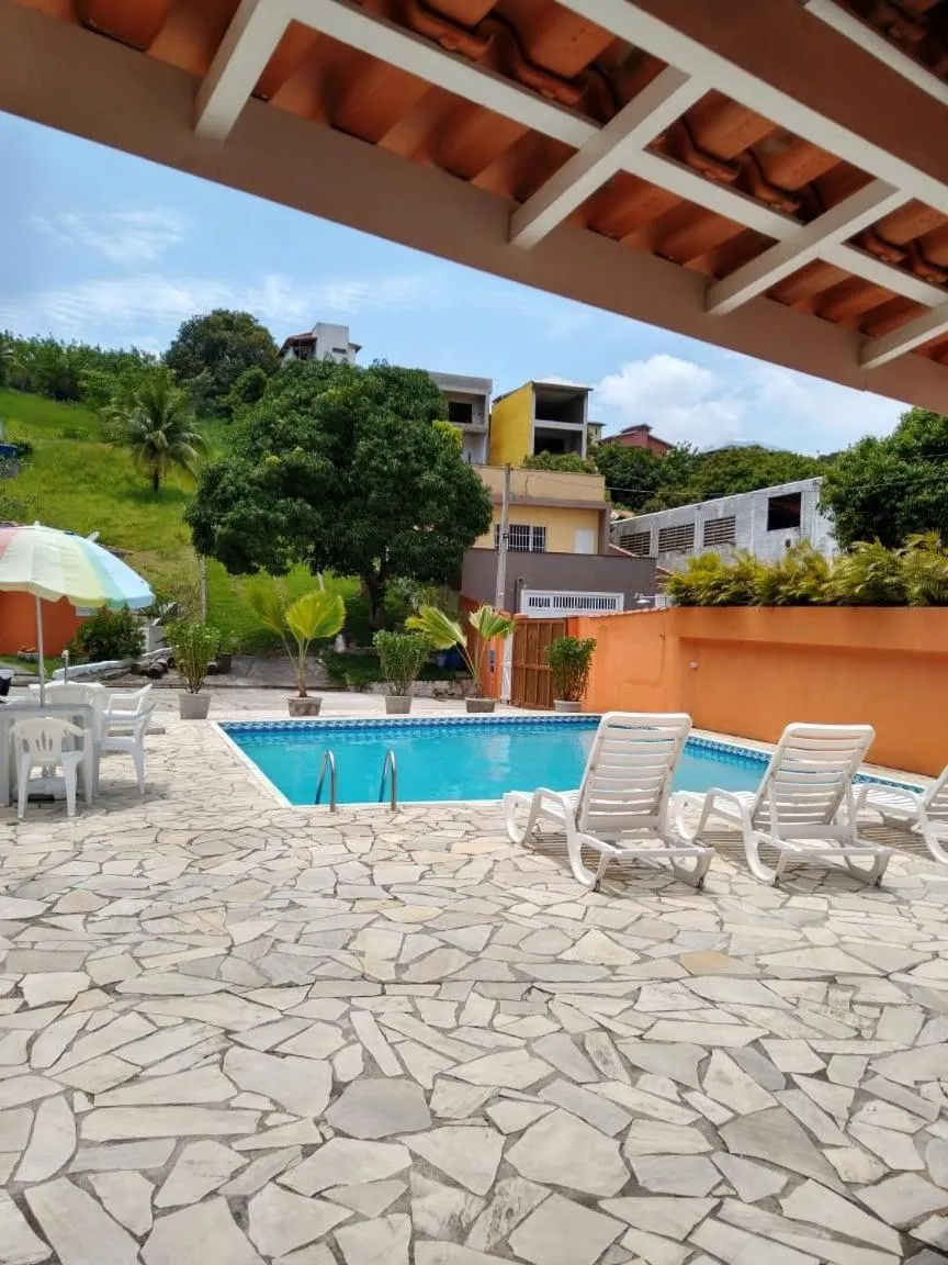 Swimming pool in Pousada Sol do Araçá