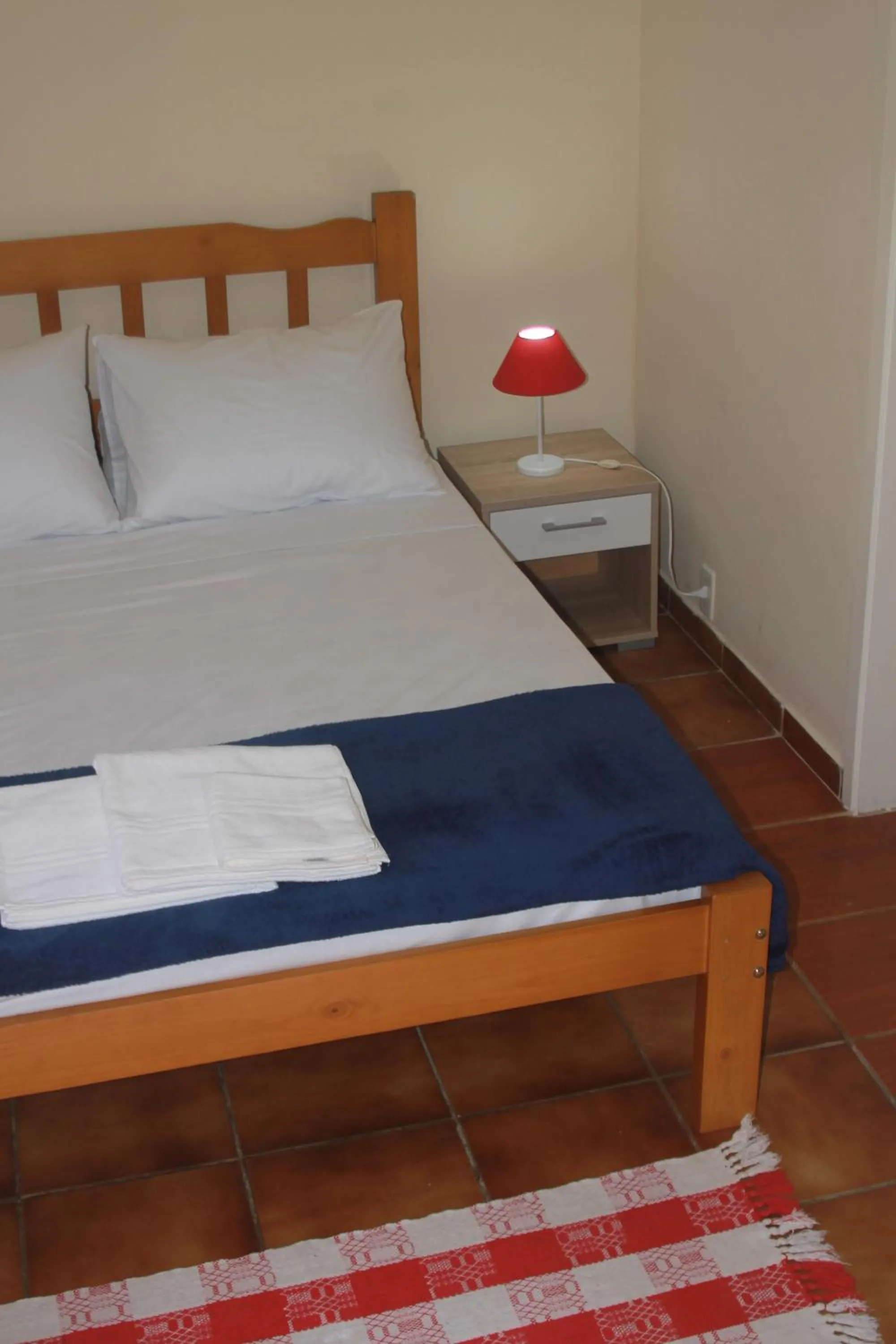 Photo of the whole room, Bed in Pousada Sol do Araçá