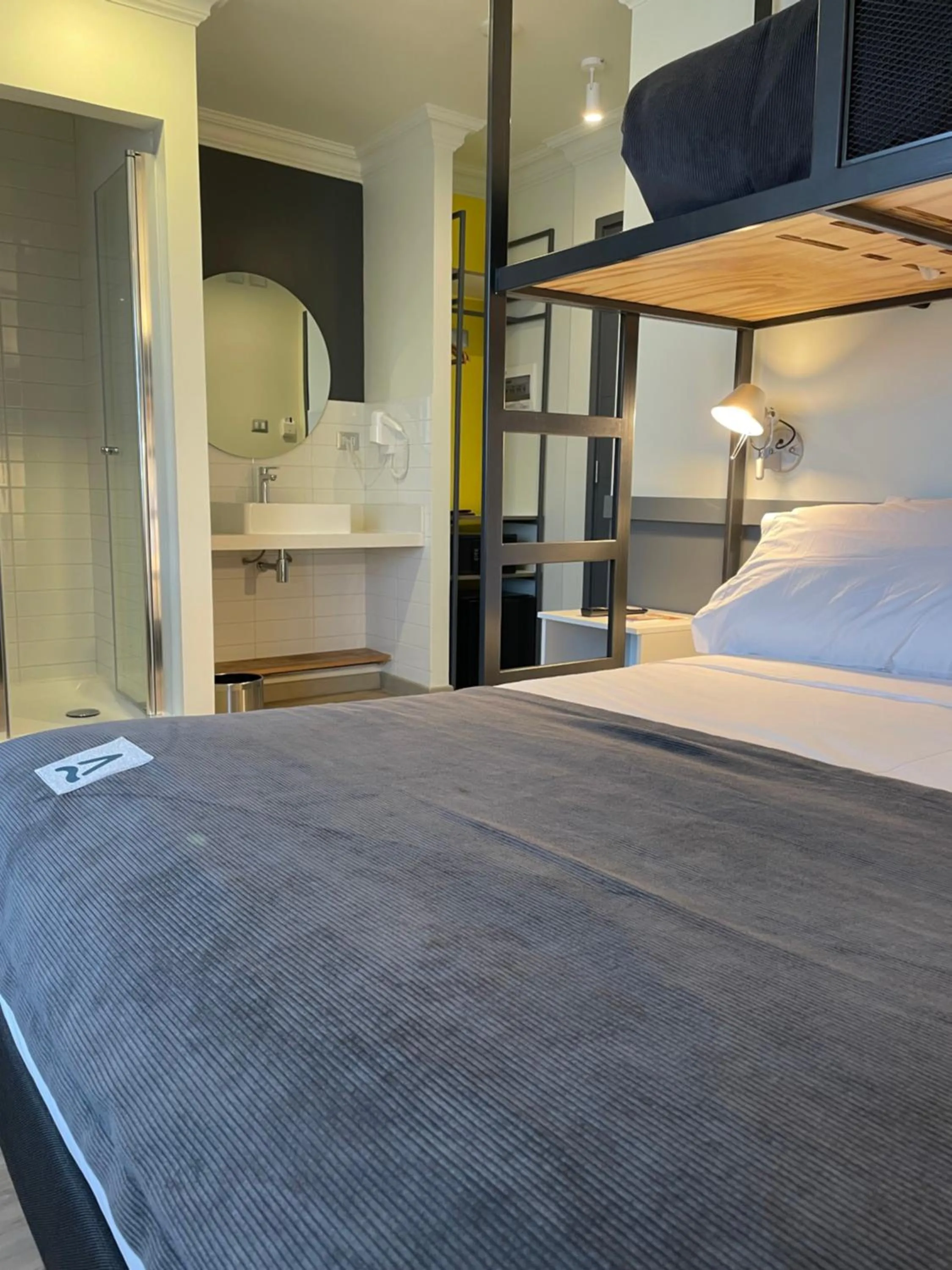 Photo of the whole room, Bed in Almasur Express Punta Arenas