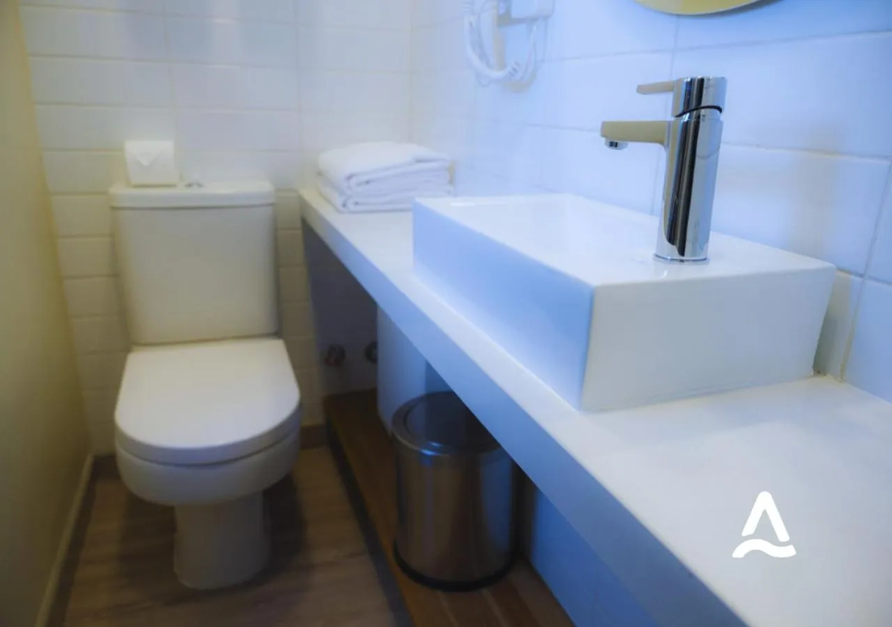 Bathroom in Almasur Express Punta Arenas